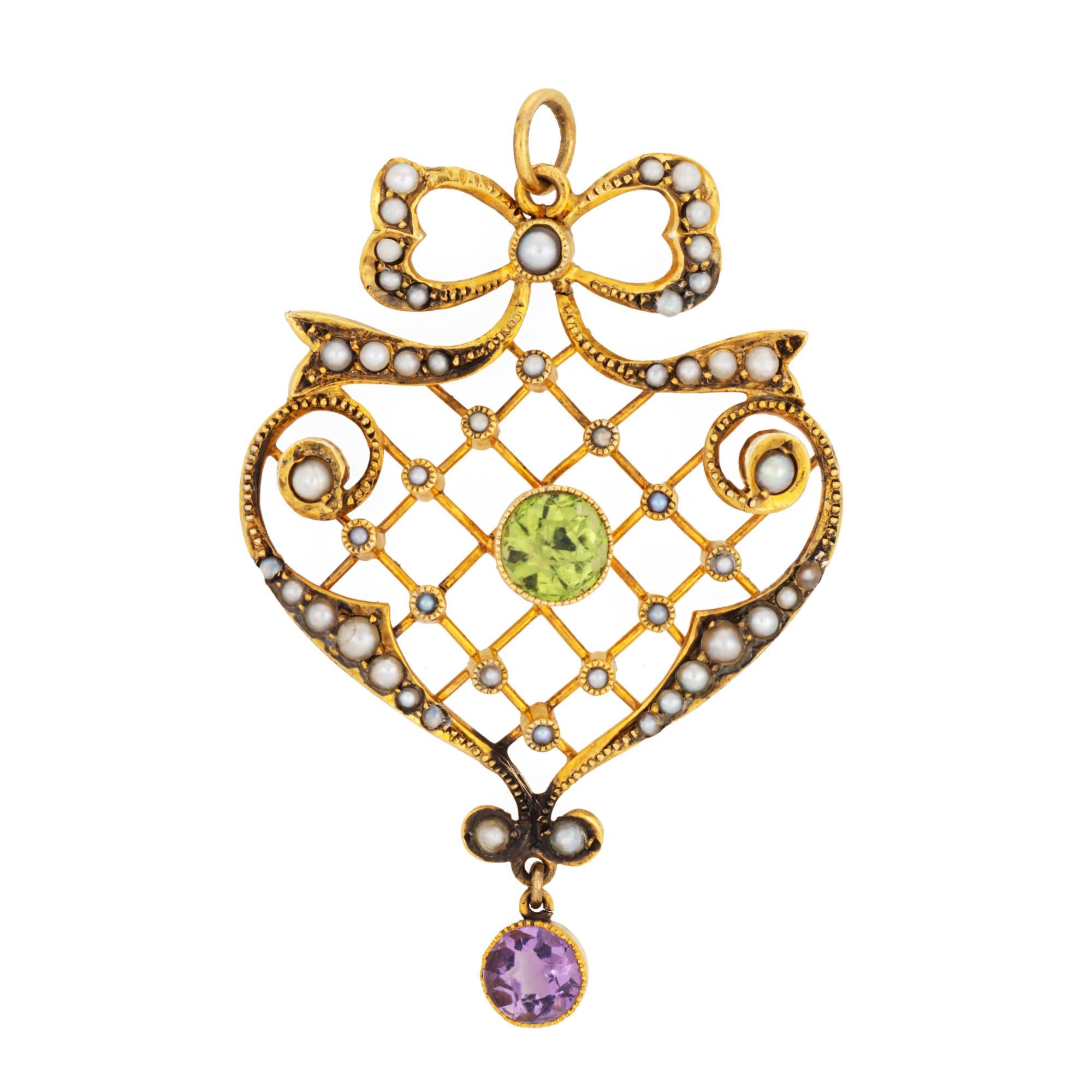 Antique Edwardian Lattice Pendant Peridot Amethyst Seed Pearls 9k Yellow Gold In Good Condition In Torrance, CA