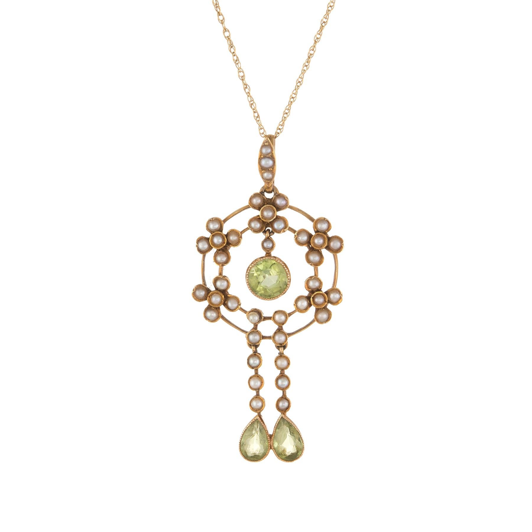 Women's Antique Edwardian Lavaliere Pendant Peridot Seed Pearl Necklace 15 Karat Gold