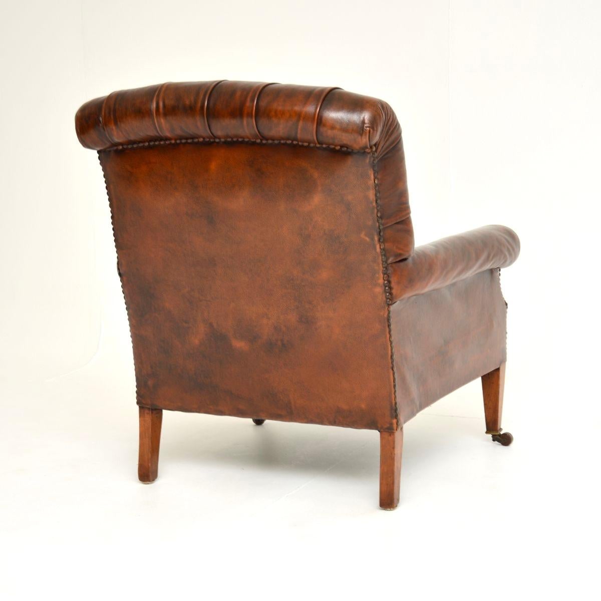Sillón de cuero eduardiano antiguo en Bueno estado para la venta en London, GB