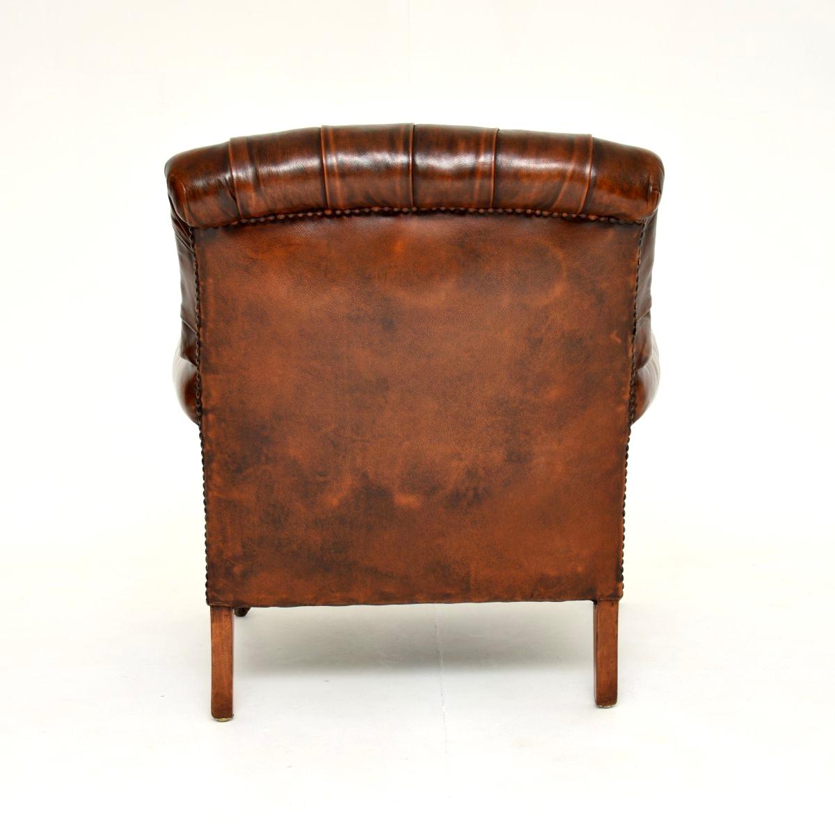 Sillón de cuero eduardiano antiguo Cuero en venta