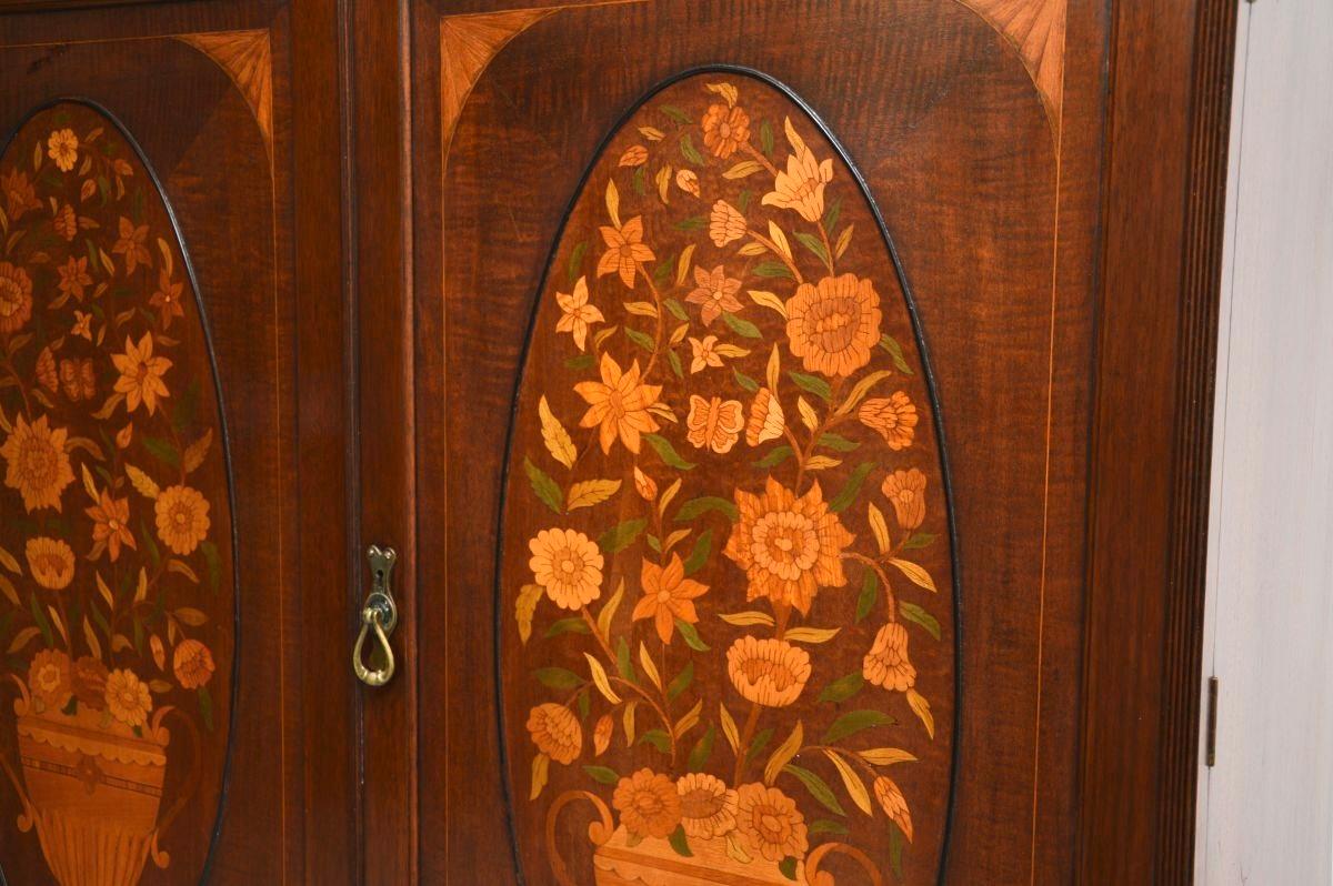 Antique Edwardian Linen Press by Maple and Co For Sale 2