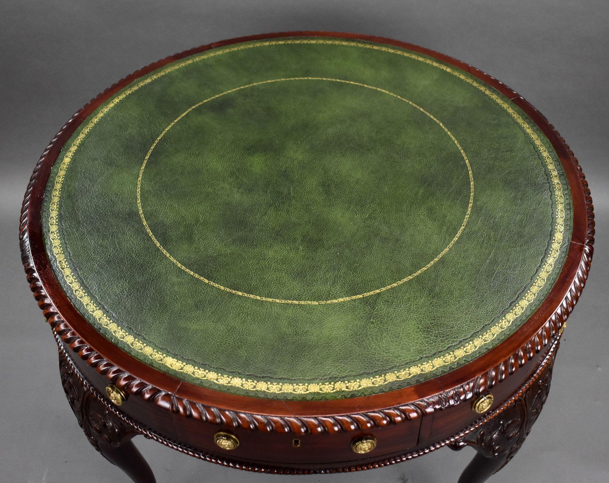20ième siècle Ancienne table à tambour en acajou de l'époque édouardienne en vente