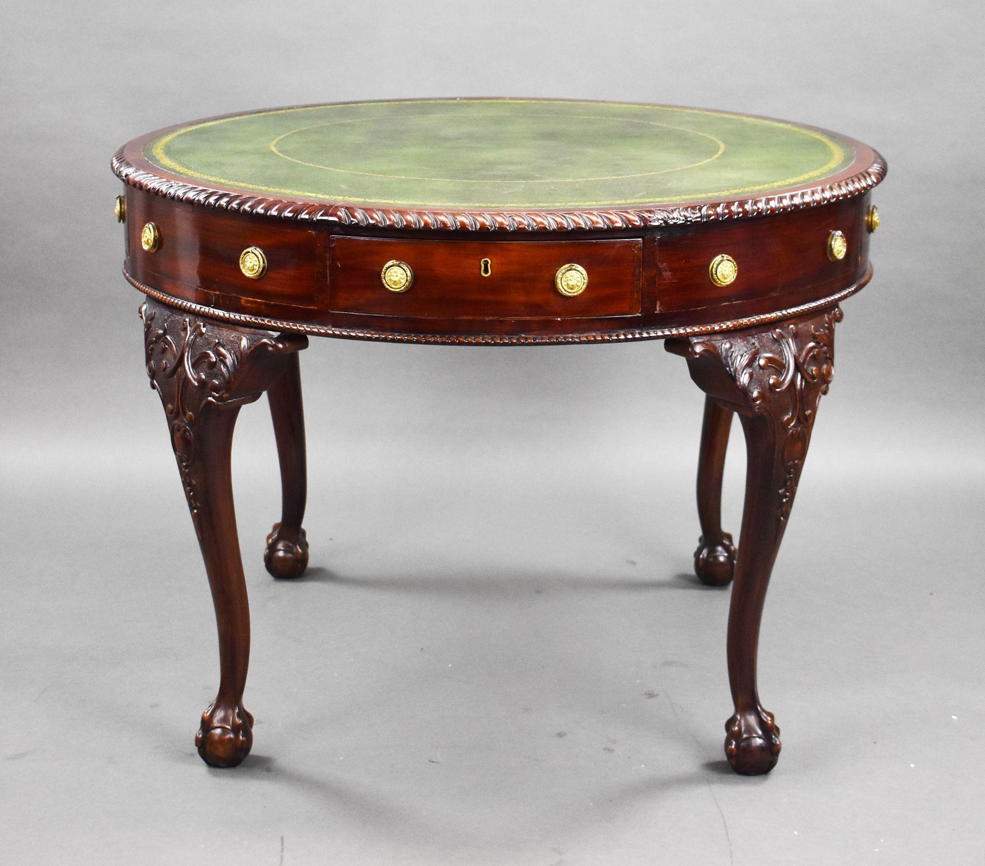 Acajou Ancienne table à tambour en acajou de l'époque édouardienne en vente