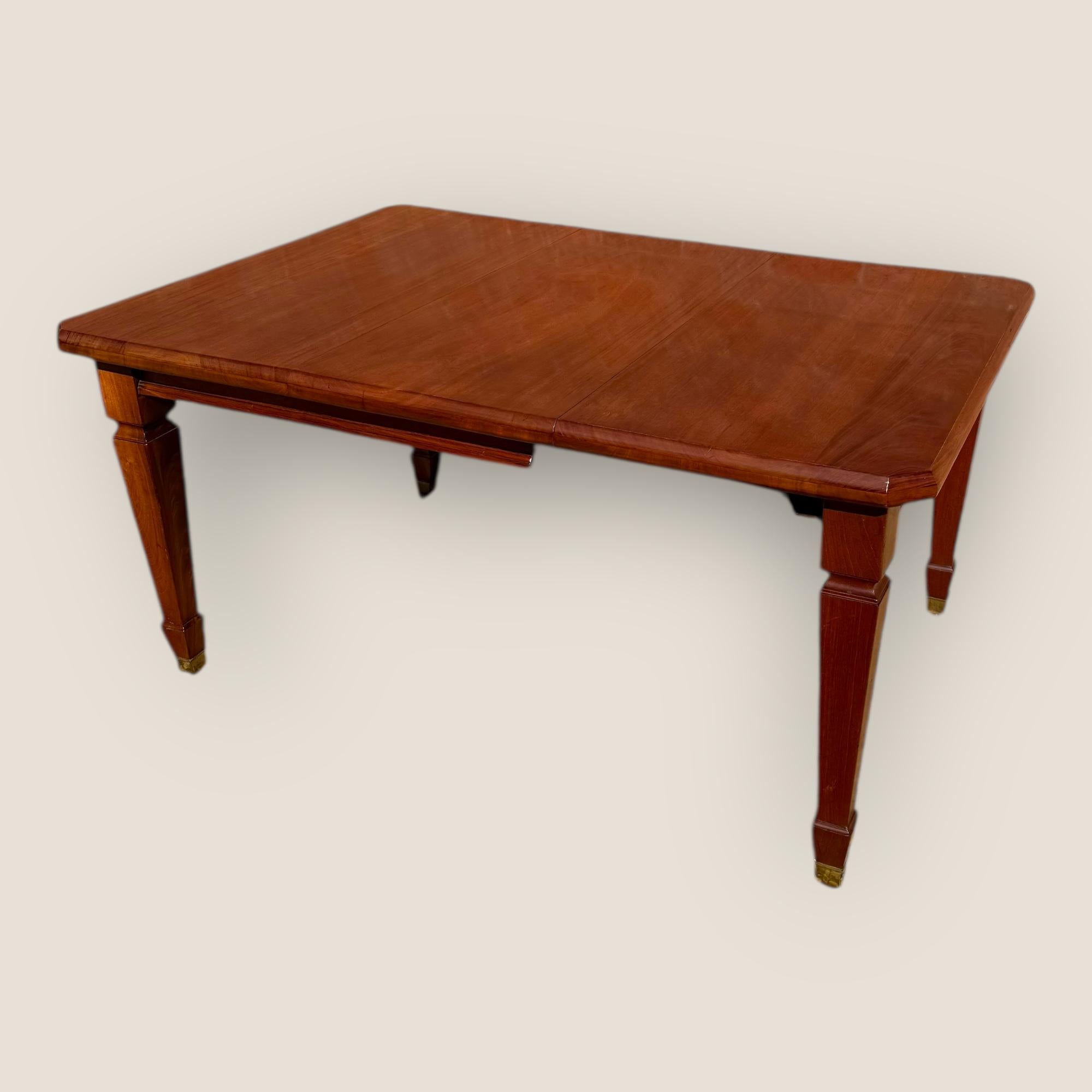 Antiker edwardianischer Mahagoni-Esstisch mit extra Blatt im Angebot 4