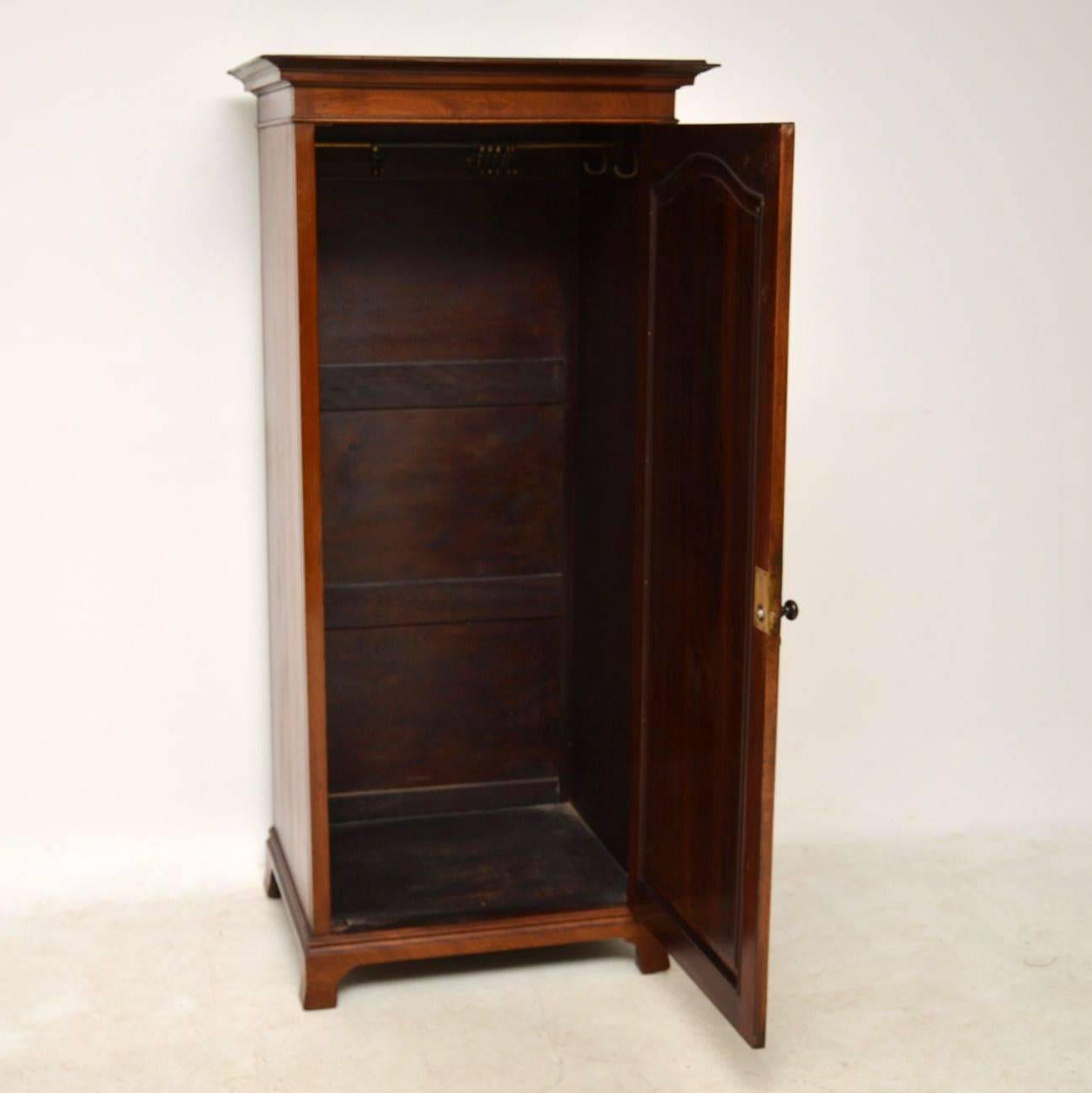 English Antique Edwardian Mahogany Hall Cupboard/Wardrobe