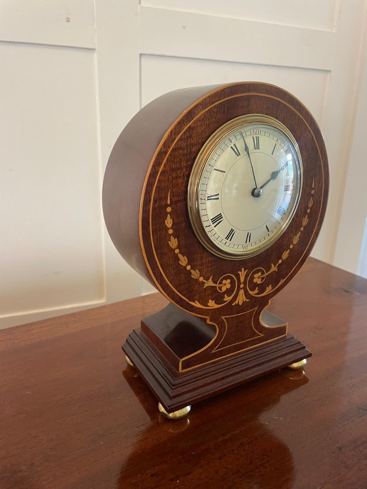 Antiguo Reloj de manto eduardiano de caoba con incrustaciones en Bueno estado para la venta en Suffolk, GB