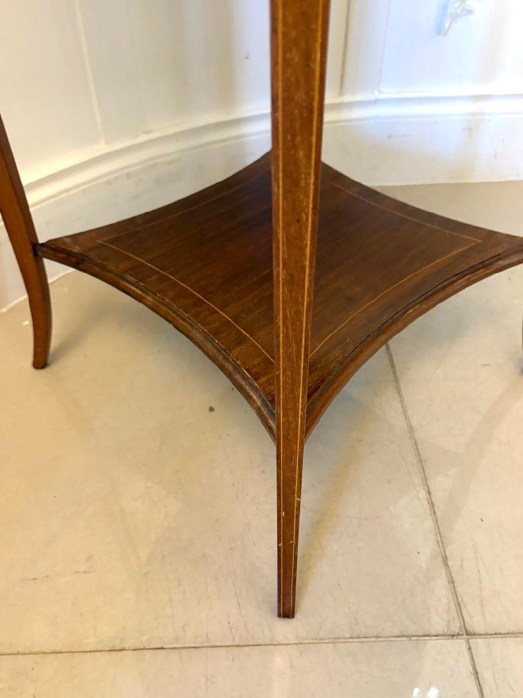 20th Century Antique Edwardian Mahogany Occasional / Lamp Table For Sale