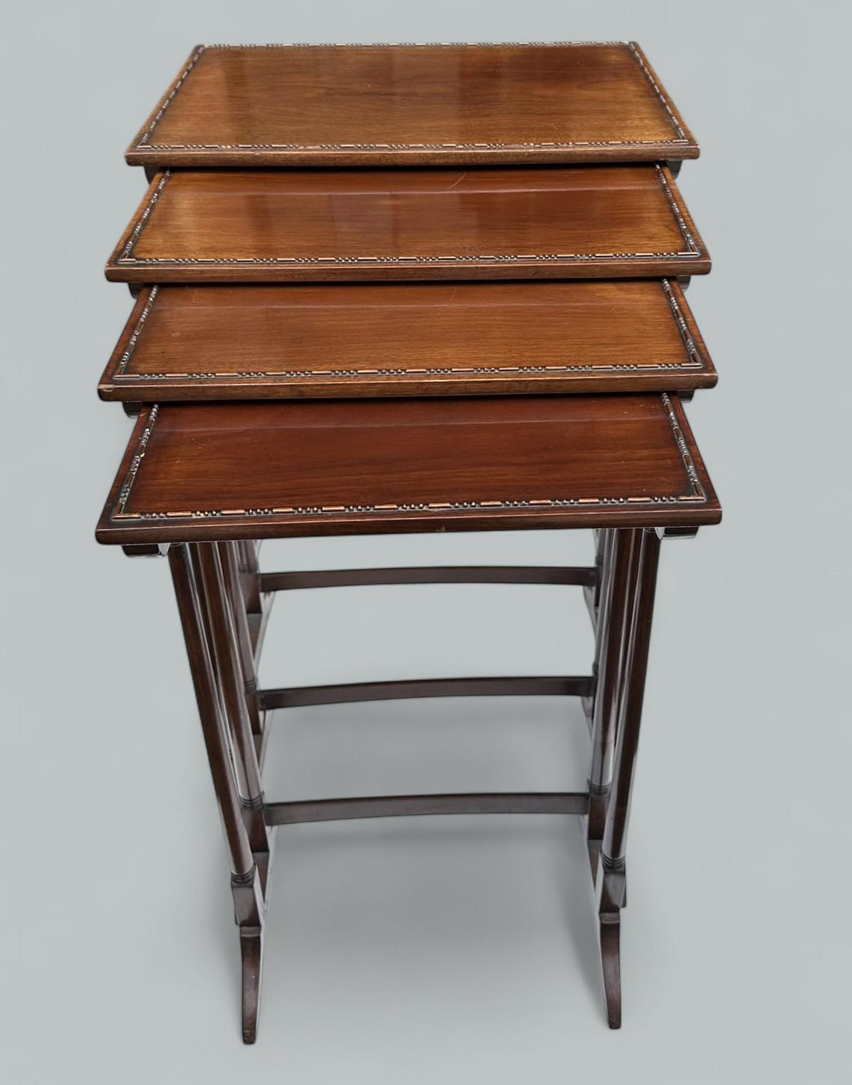 Antique Edwardian Mahogany Quartetto Set Nest of Four Occasional Tables 1900 For Sale 1