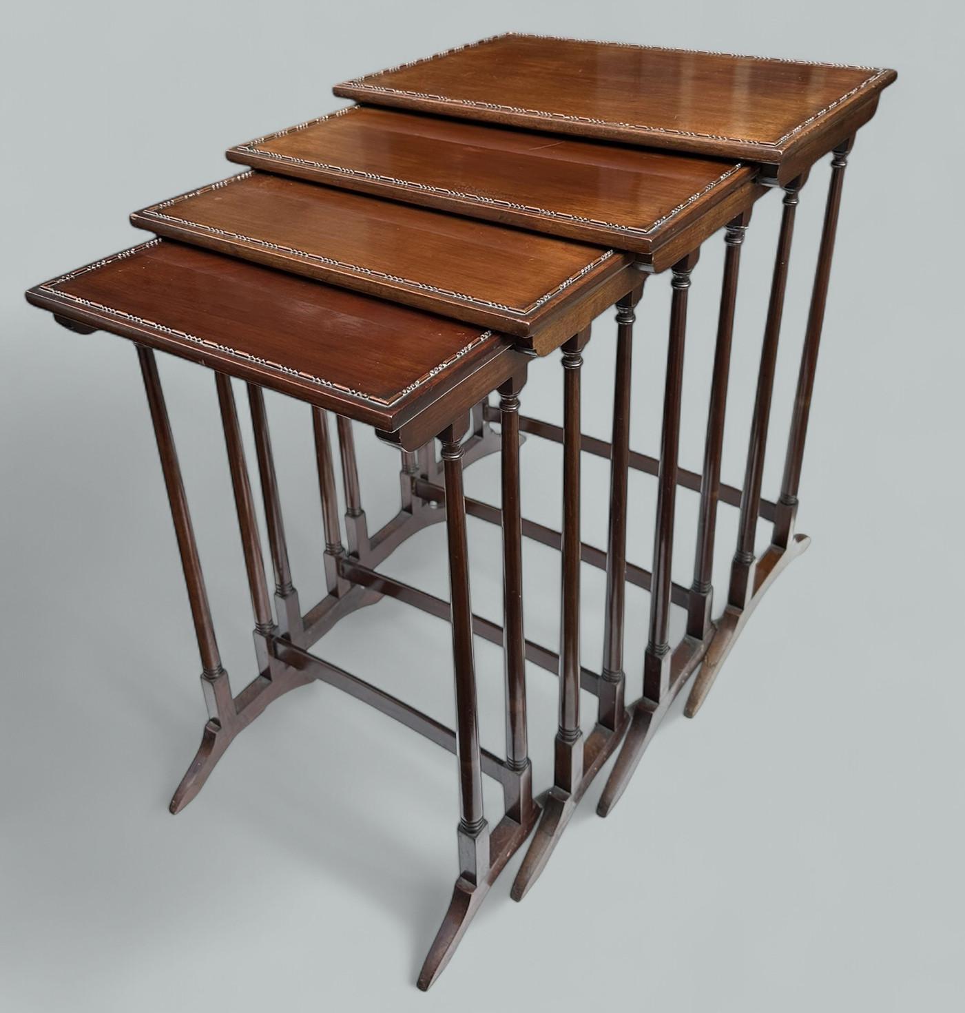 Antique Edwardian Mahogany Quartetto Set Nest of Four Occasional Tables 1900 For Sale 2