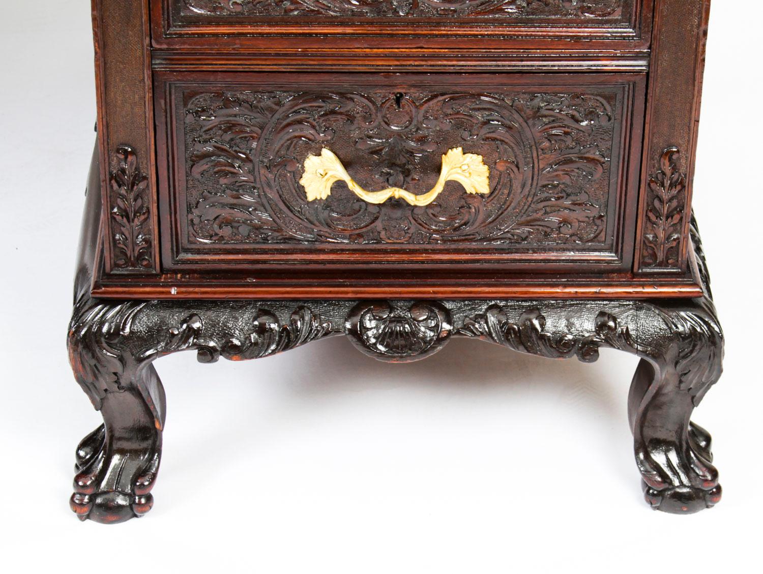 Antique Edwardian Mahogany Serpentine Kneehole Desk, Early 20th Century 3