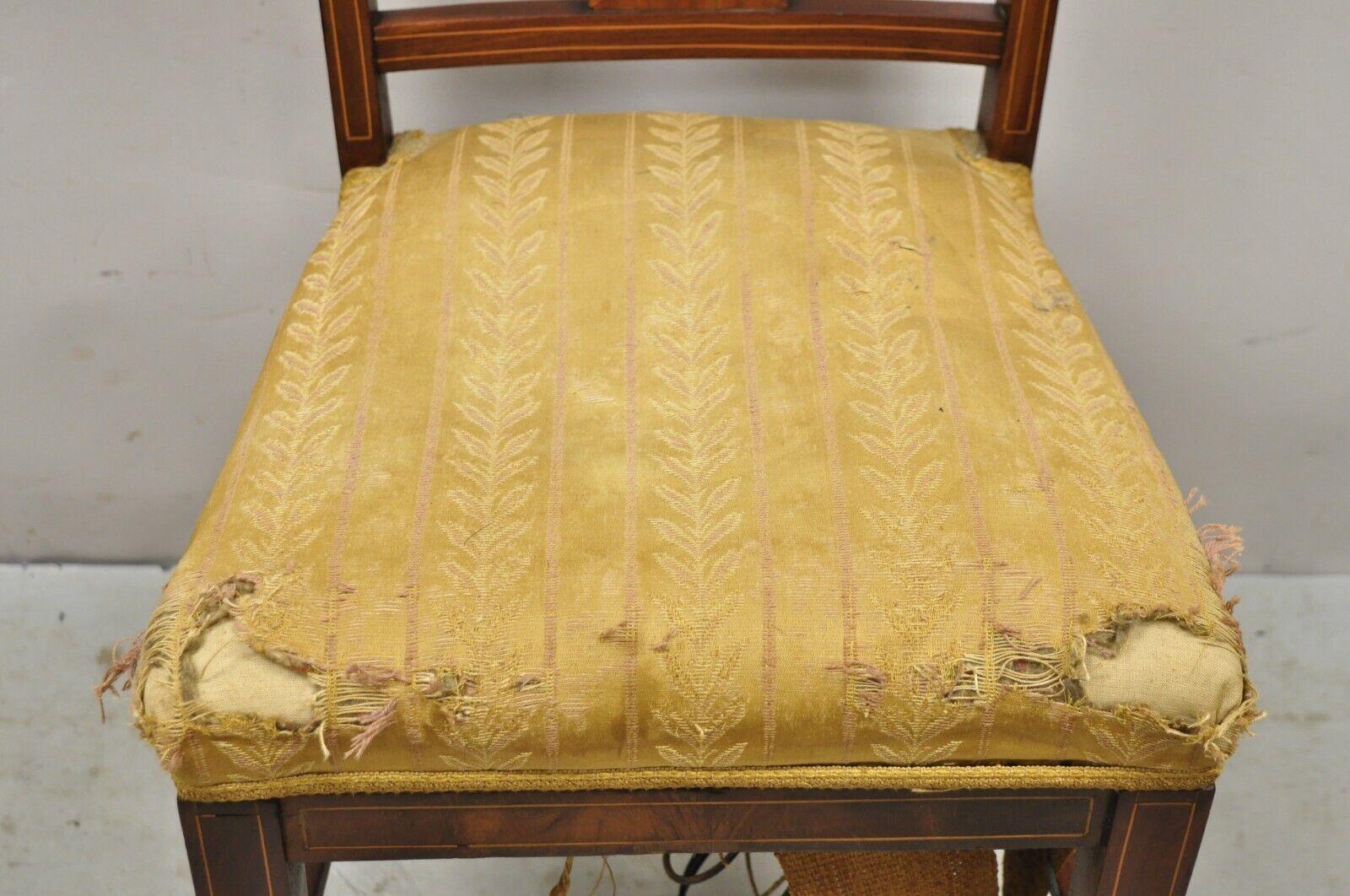 Antiker edwardianischer Mahagoni-Beistellstuhl mit Bleistift- und Pinwheel-Intarsien im Angebot 2