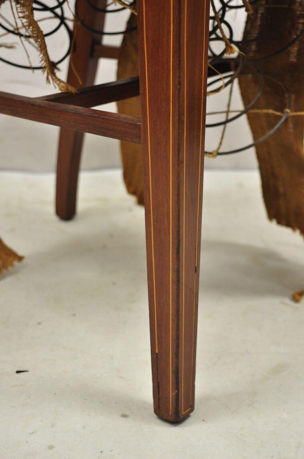 Antiker edwardianischer Mahagoni-Beistellstuhl mit Bleistift- und Pinwheel-Intarsien im Angebot 4