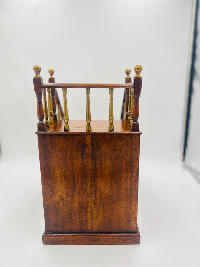 Antique Edwardian Mahogany Staircase Model with Brass Finial Newel Posts For Sale at 1stDibs
