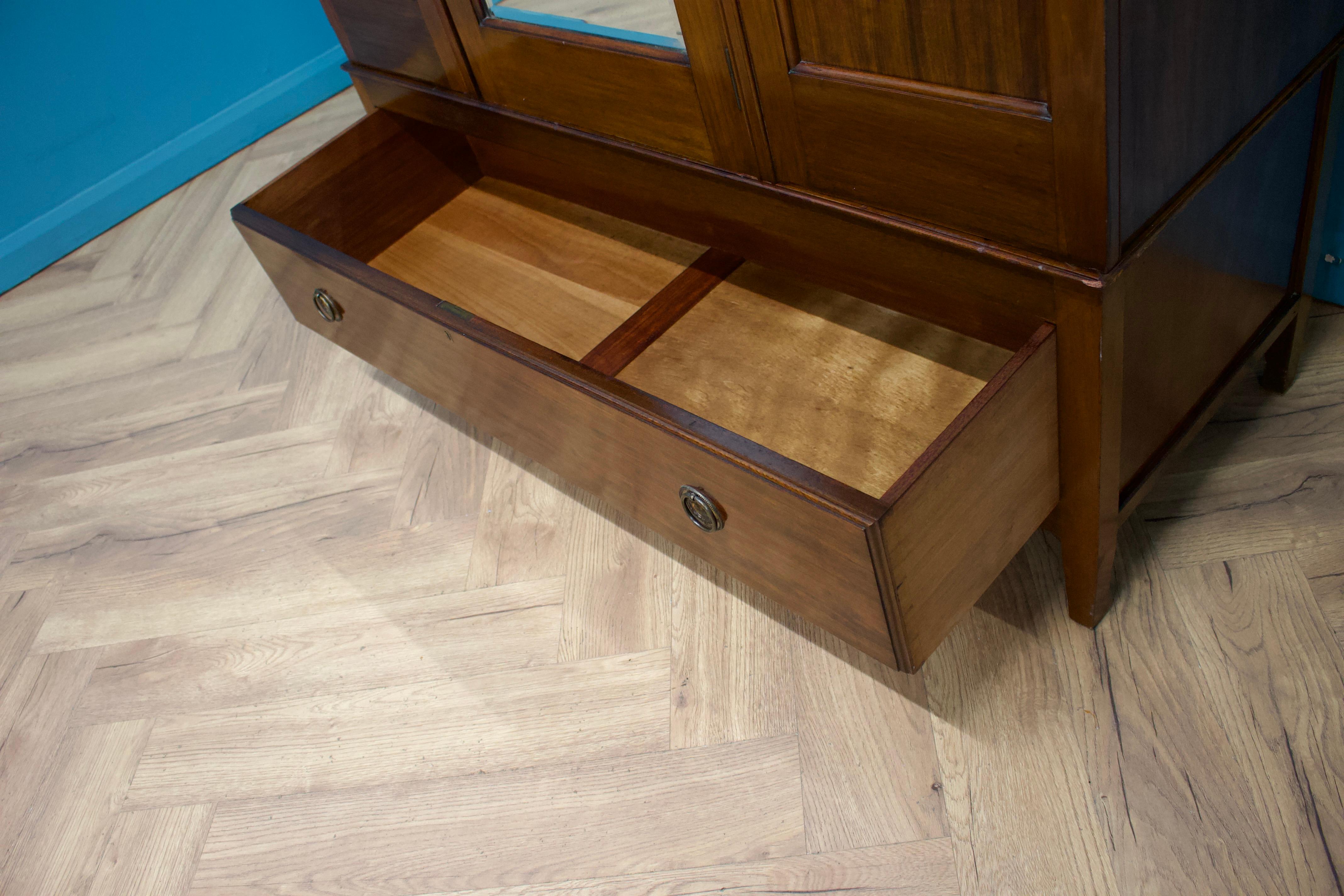 Antiker Edwardianischer Mahagoni Kleiderschrank oder A. Hall Schrank Schrank, 1900s (20. Jahrhundert) im Angebot