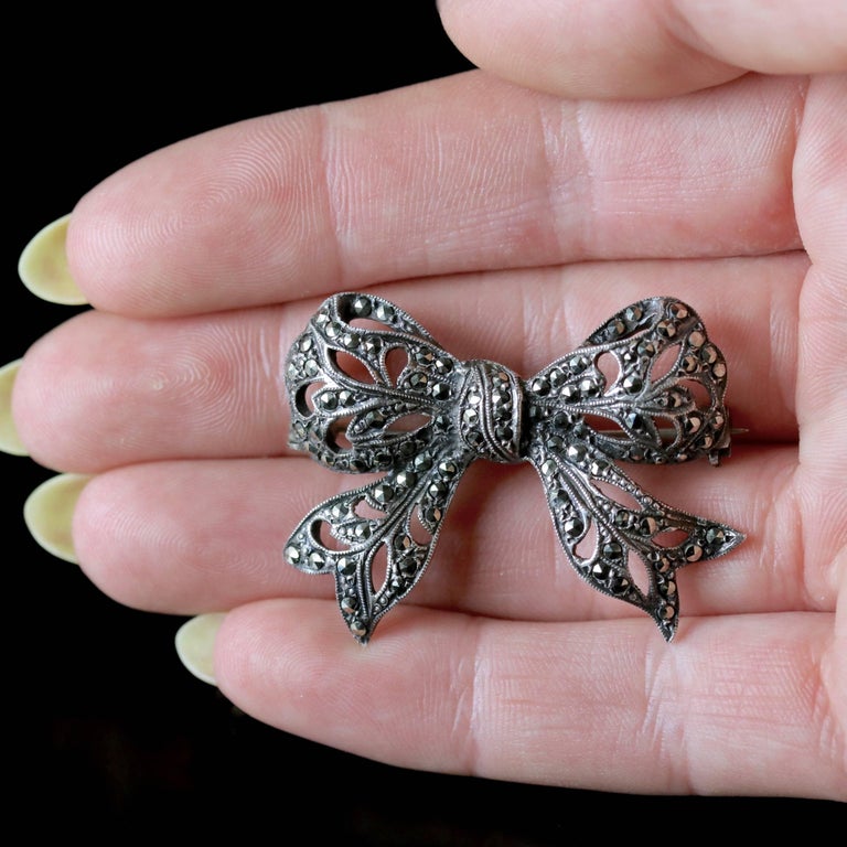 Antique Edwardian Marcasite Bow Brooch Silver, circa 1910 For Sale at