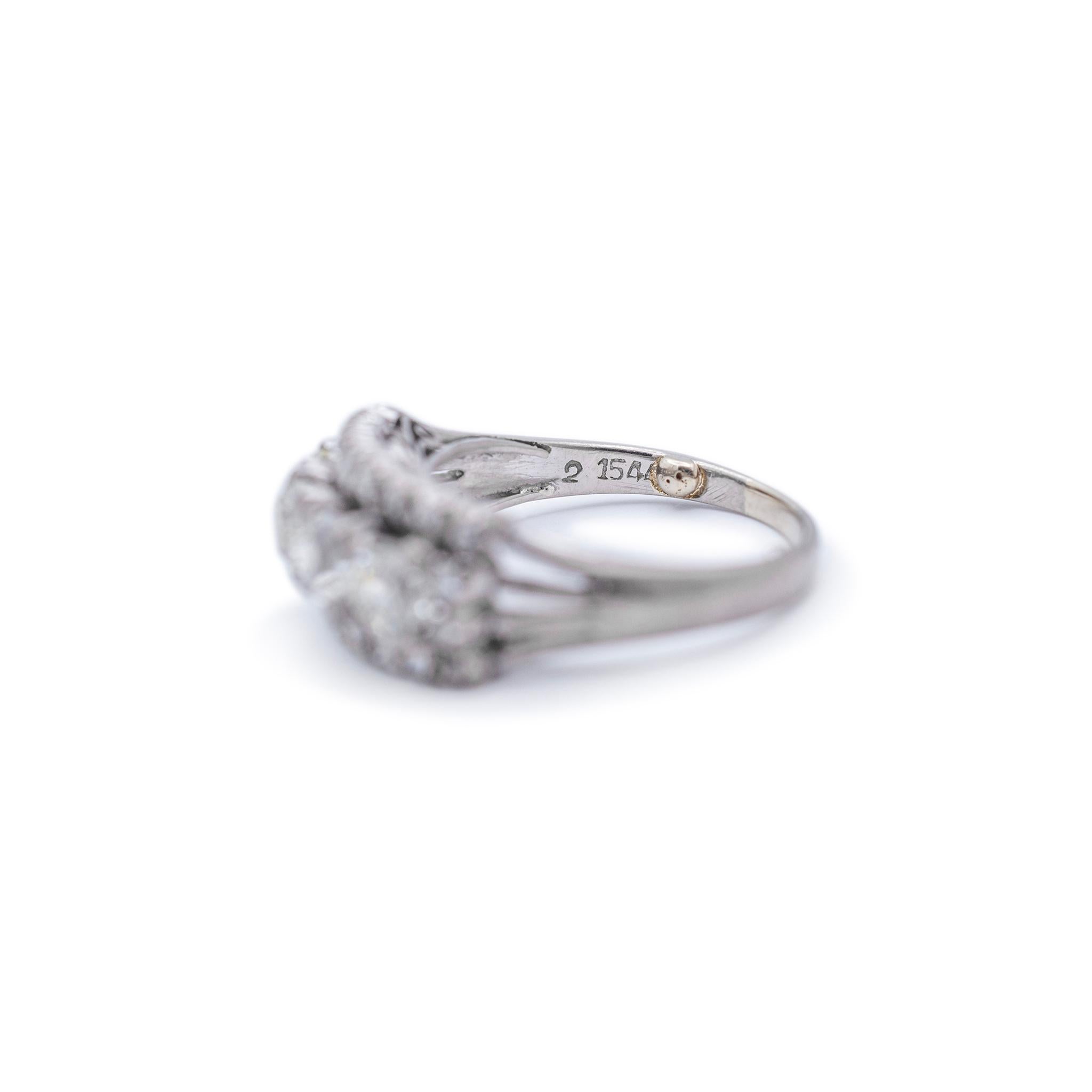 Bague de fiançailles édouardienne ancienne en alliage avec quatre diamants européens anciens Pour femmes en vente
