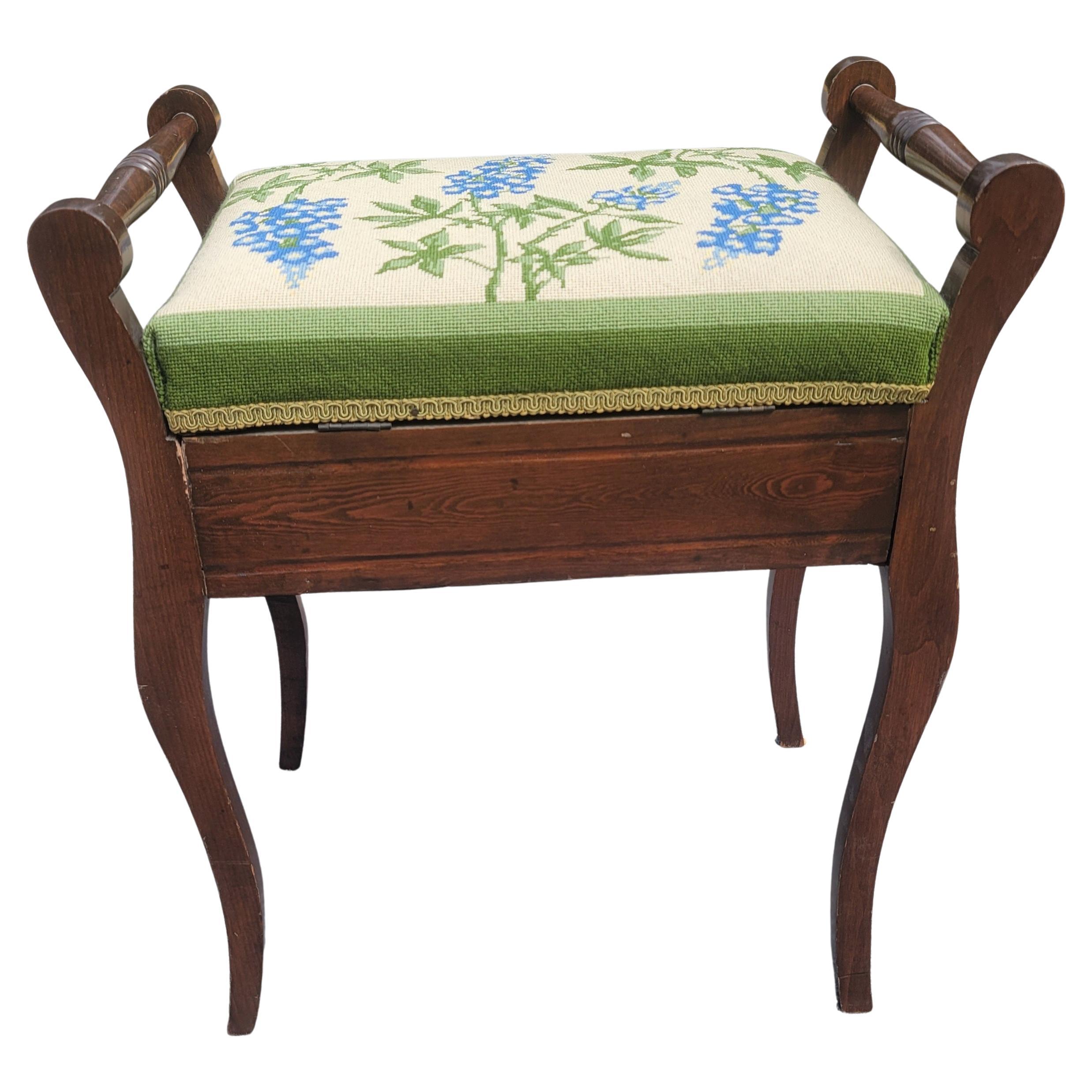 Antique Edwardian Oak Needlepoint Upholstered Stool Bench, Circa 1910s In Good Condition In Germantown, MD