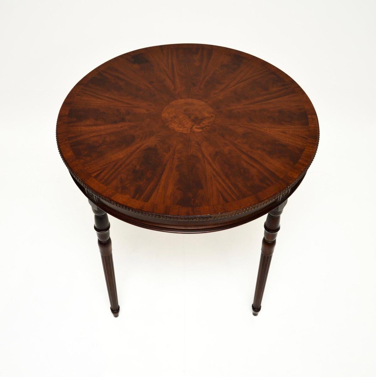 Antiker Edwardianischer Beistelltisch im Zustand „Gut“ im Angebot in London, GB
