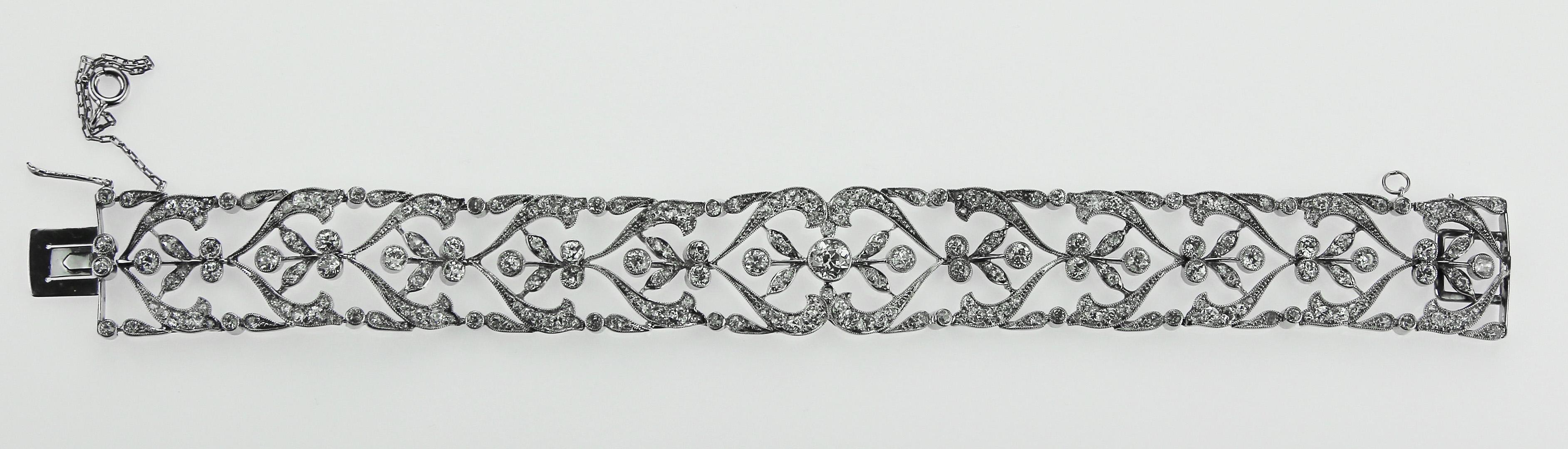 Antique Edwardian Old European Cut Diamond Bracelet in Platinum, Lace Design im Zustand „Hervorragend“ in London, GB