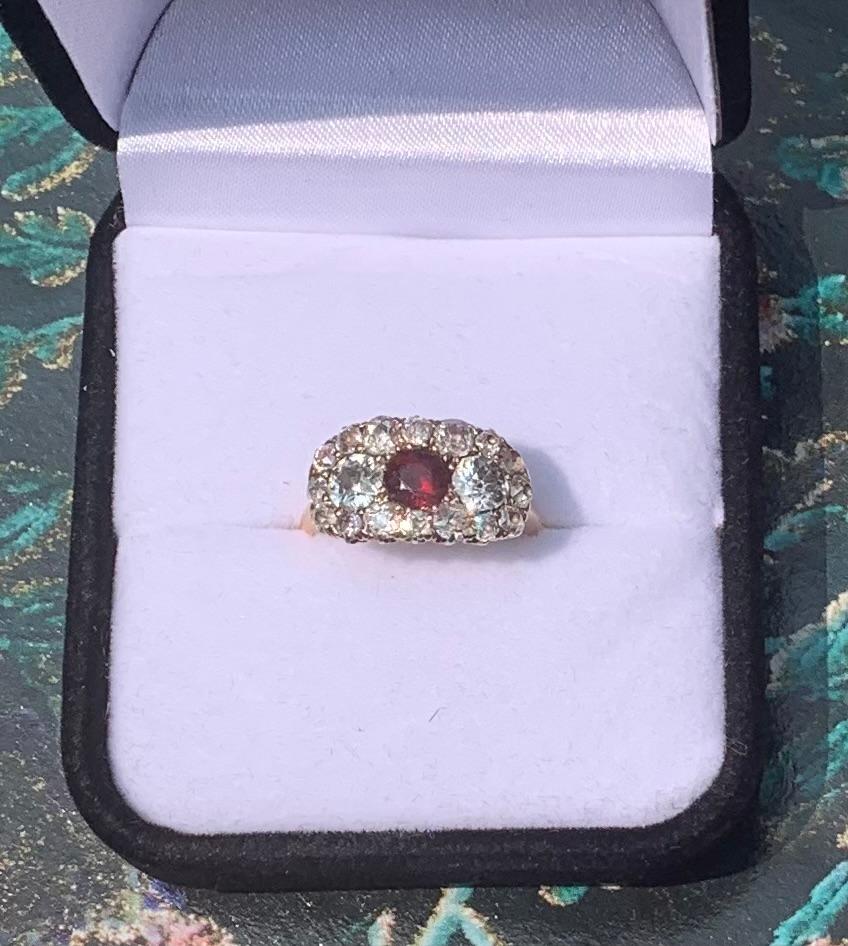 Bague ancienne édouardienne en or jaune 18 carats, diamant taille européenne et grenat en vente 7