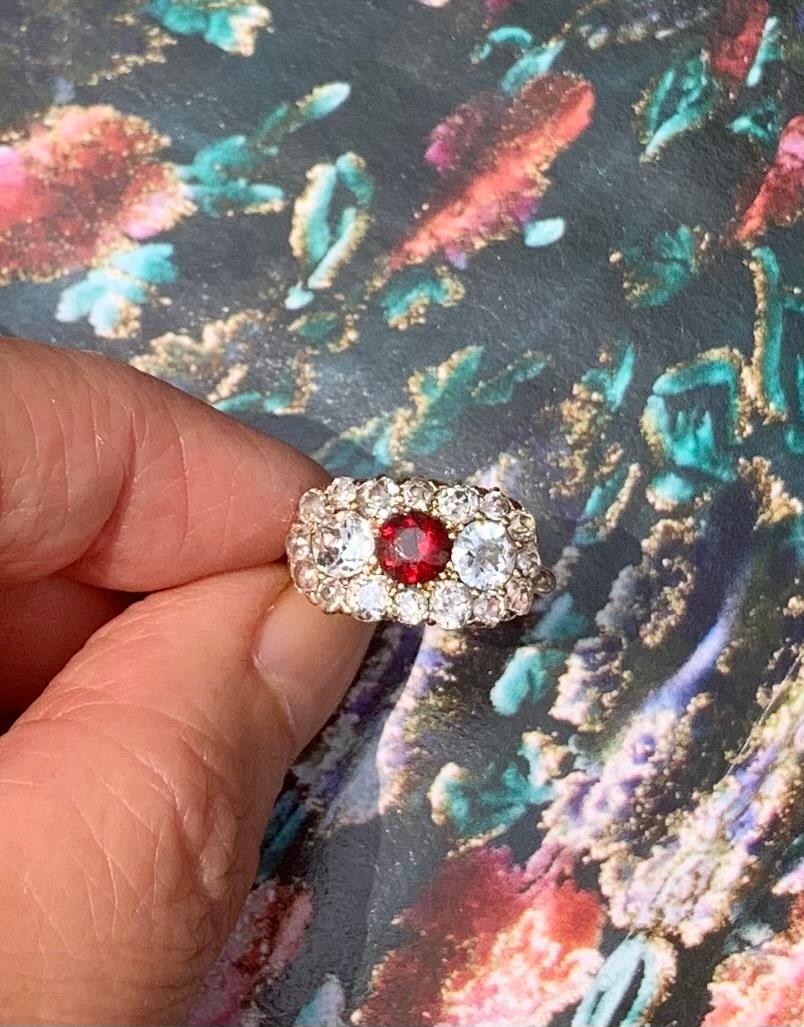 Bague ancienne édouardienne en or jaune 18 carats, diamant taille européenne et grenat en vente 8