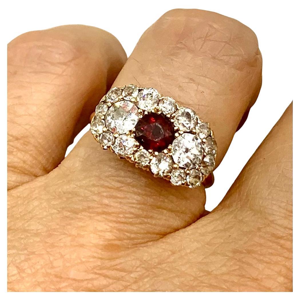 Bague ancienne édouardienne en or jaune 18 carats, diamant taille européenne et grenat en vente
