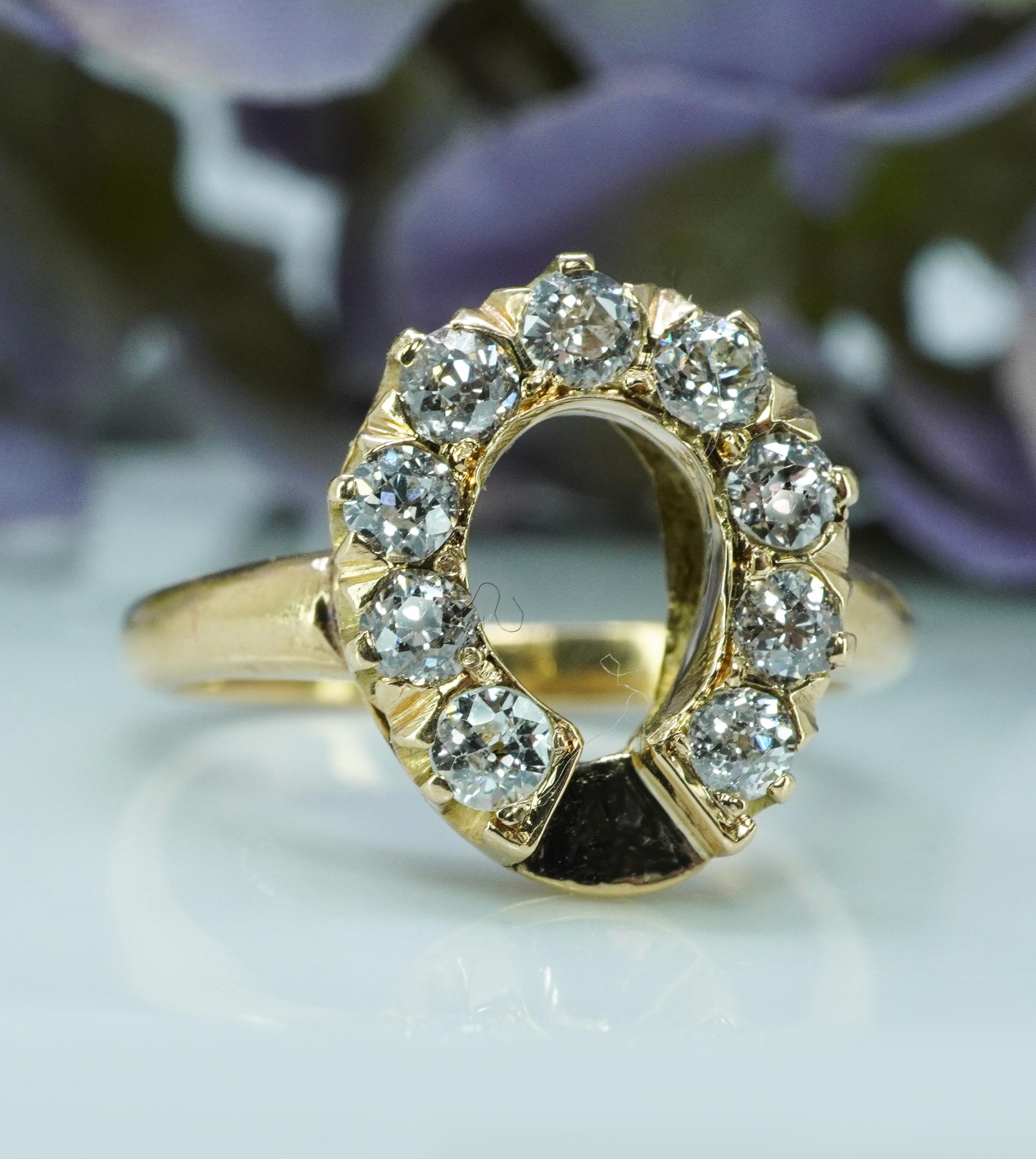  Antiker edwardianischer Hufeisenring aus 14 Karat Gold mit altem europäischem Diamanten, Statement-Nachlass

Dies ist ein exquisites Stück Nachlass-Schmuck in 14K Gelbgold (getestet), die nichts ist, wie Sie jemals zuvor gesehen haben.  Die