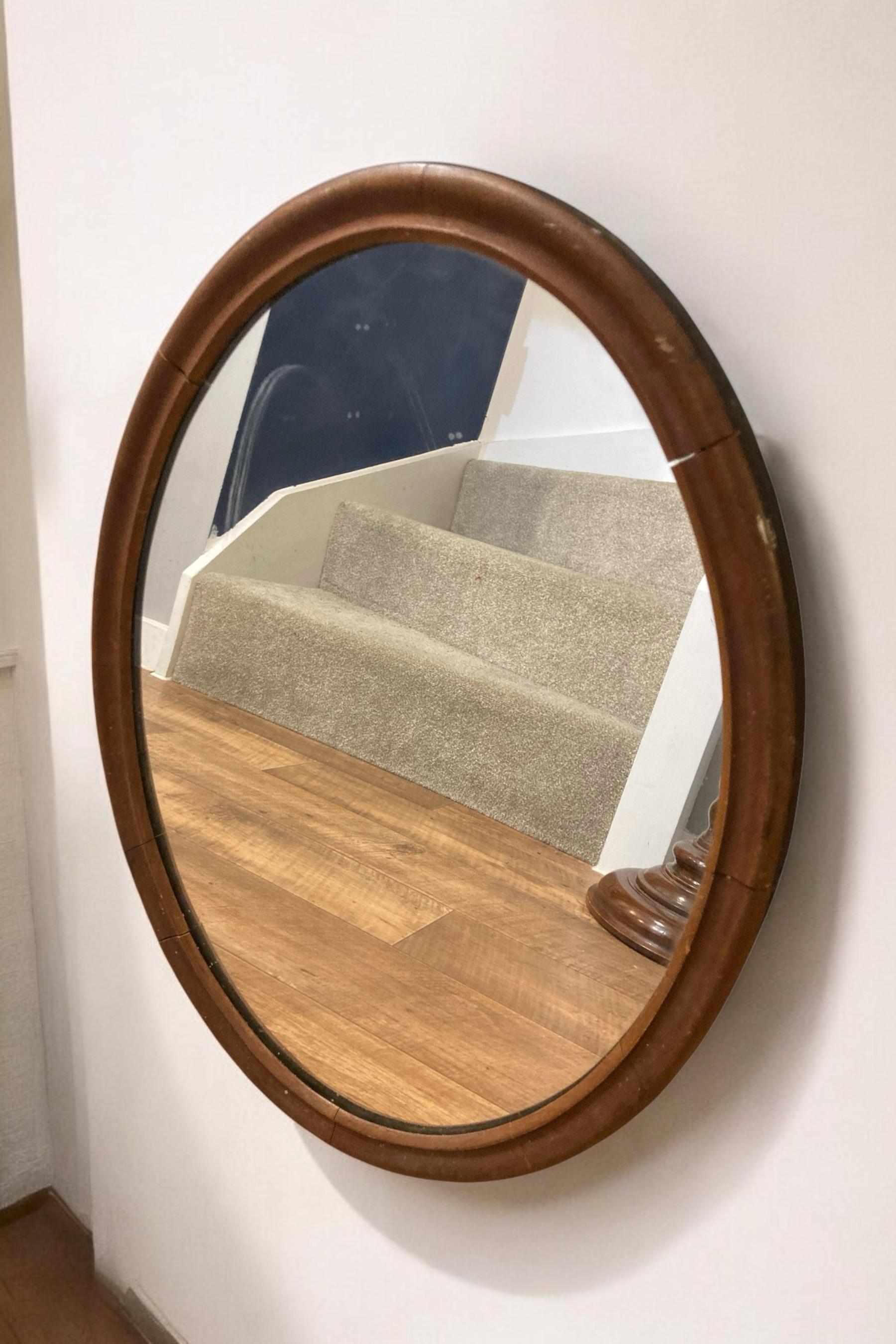 Antique Mirror ovale edoardiano con cornice in mogano in vendita 3