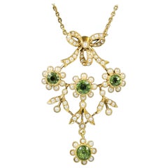 Antique Edwardian Pearl Peridot 18 Carat Gold circa 1910 Pendant Necklace