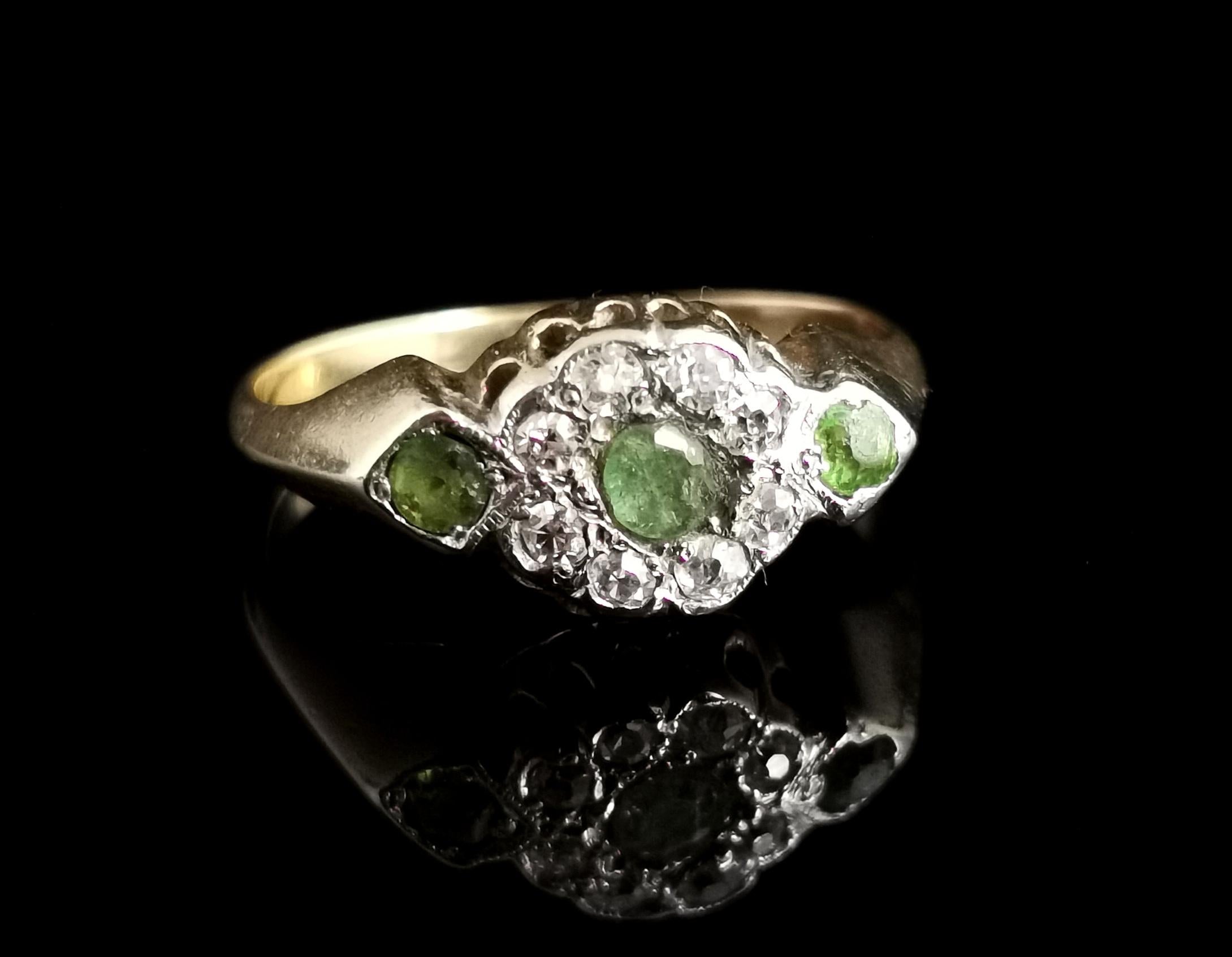 Antique Edwardian Peridot and Diamond Cluster Ring, 18k Yellow Gold In Fair Condition In NEWARK, GB