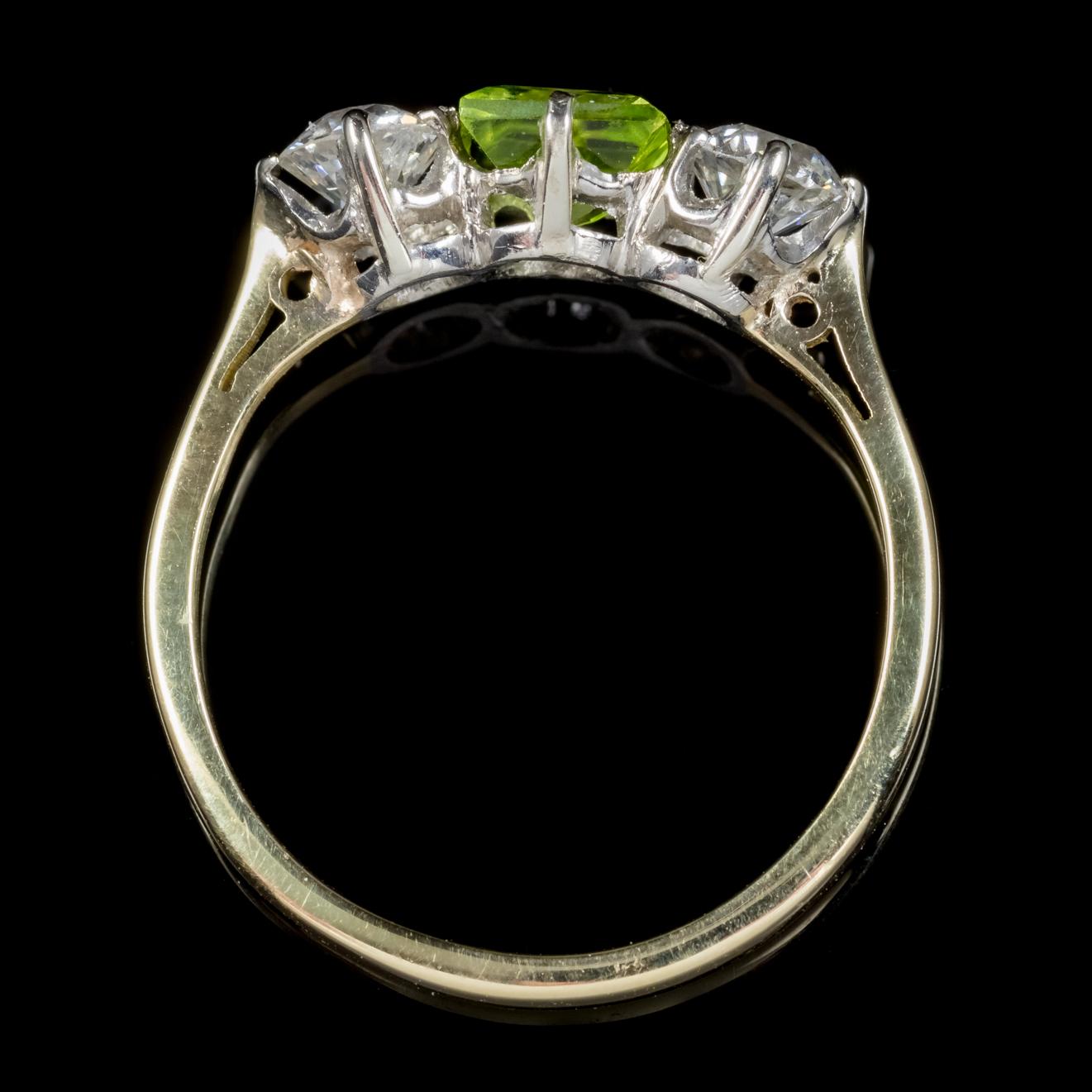 Antique Edwardian Peridot Diamond Trilogy Ring Platinum 18 Carat Gold For Sale 1