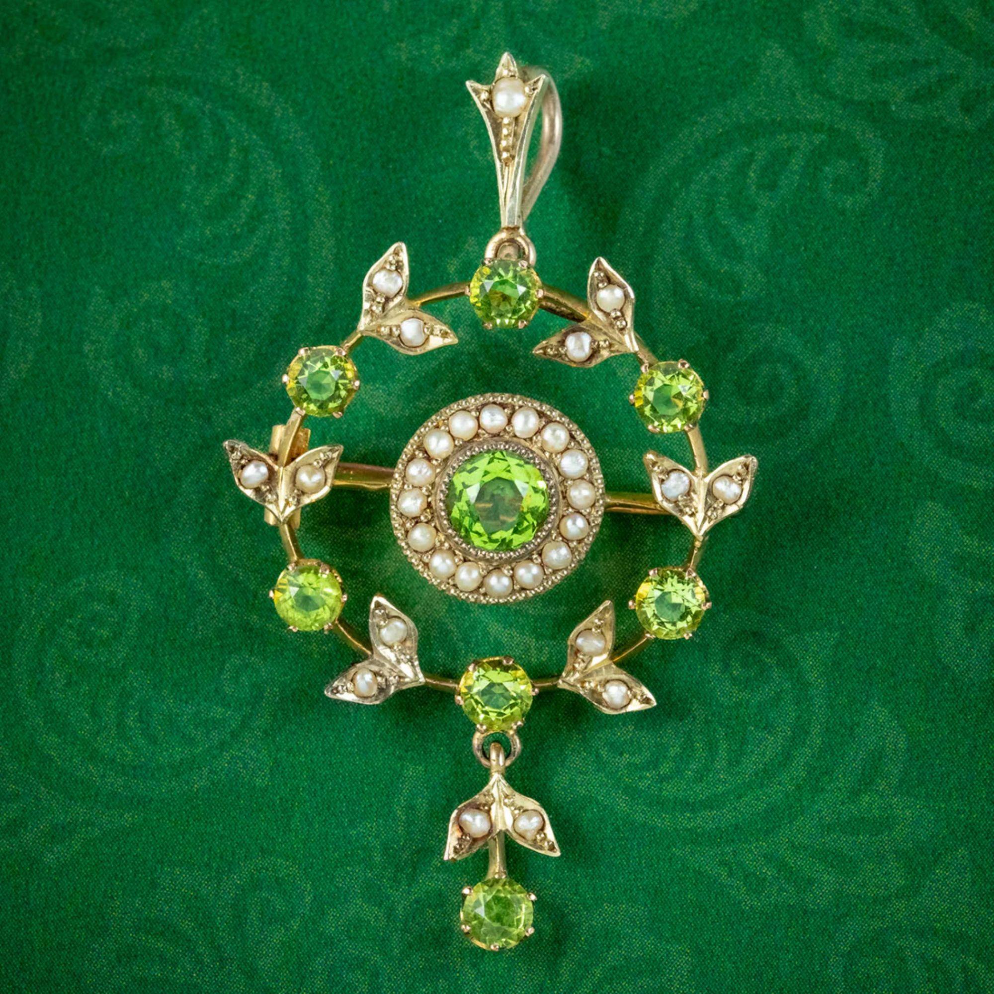 Antique Edwardian Peridot Pearl Pendant 9ct Gold, circa 1901-1915 For Sale 1