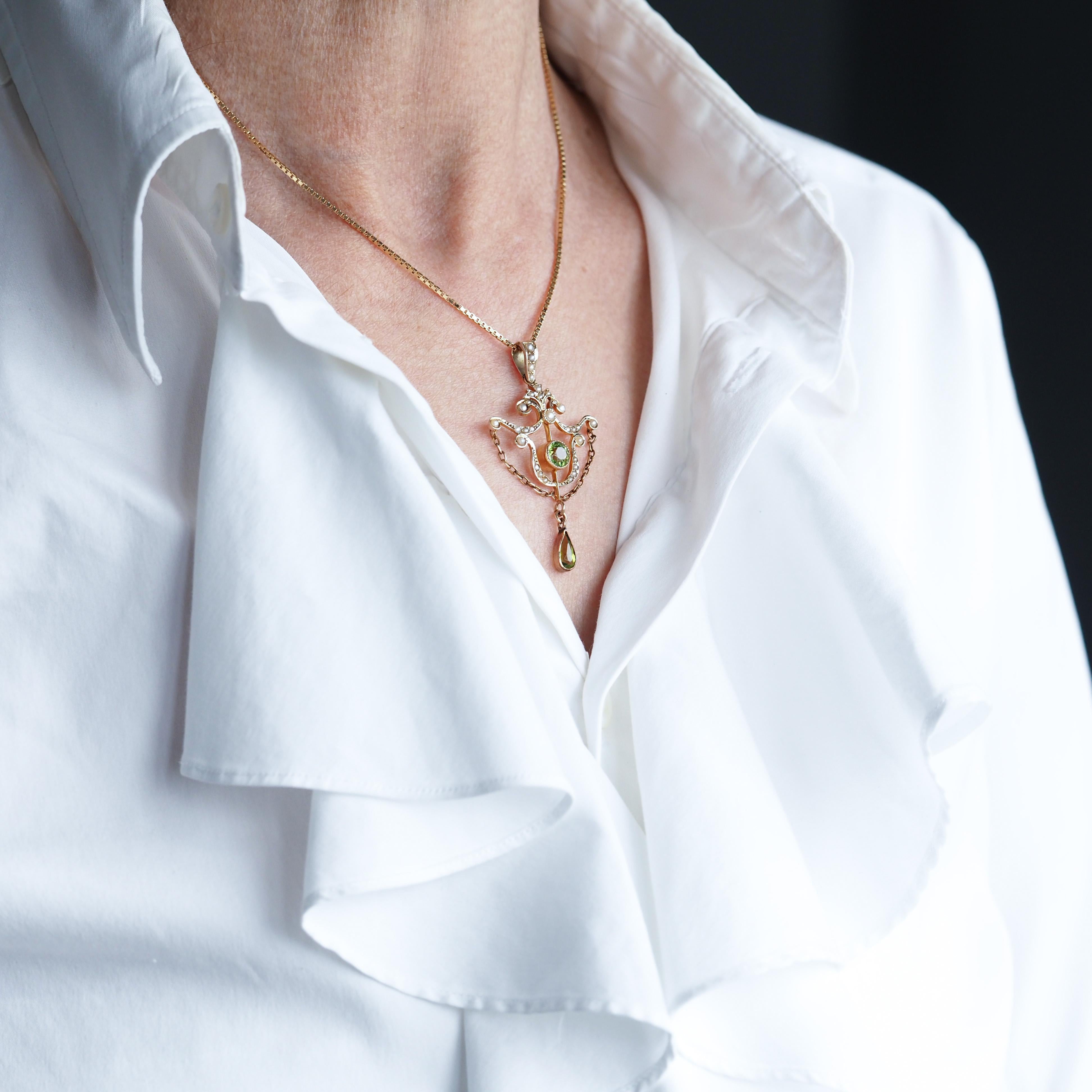 Antique Edwardian Peridot & Seed Pearl Pendant Necklace 9K Gold - 1909 For Sale 1