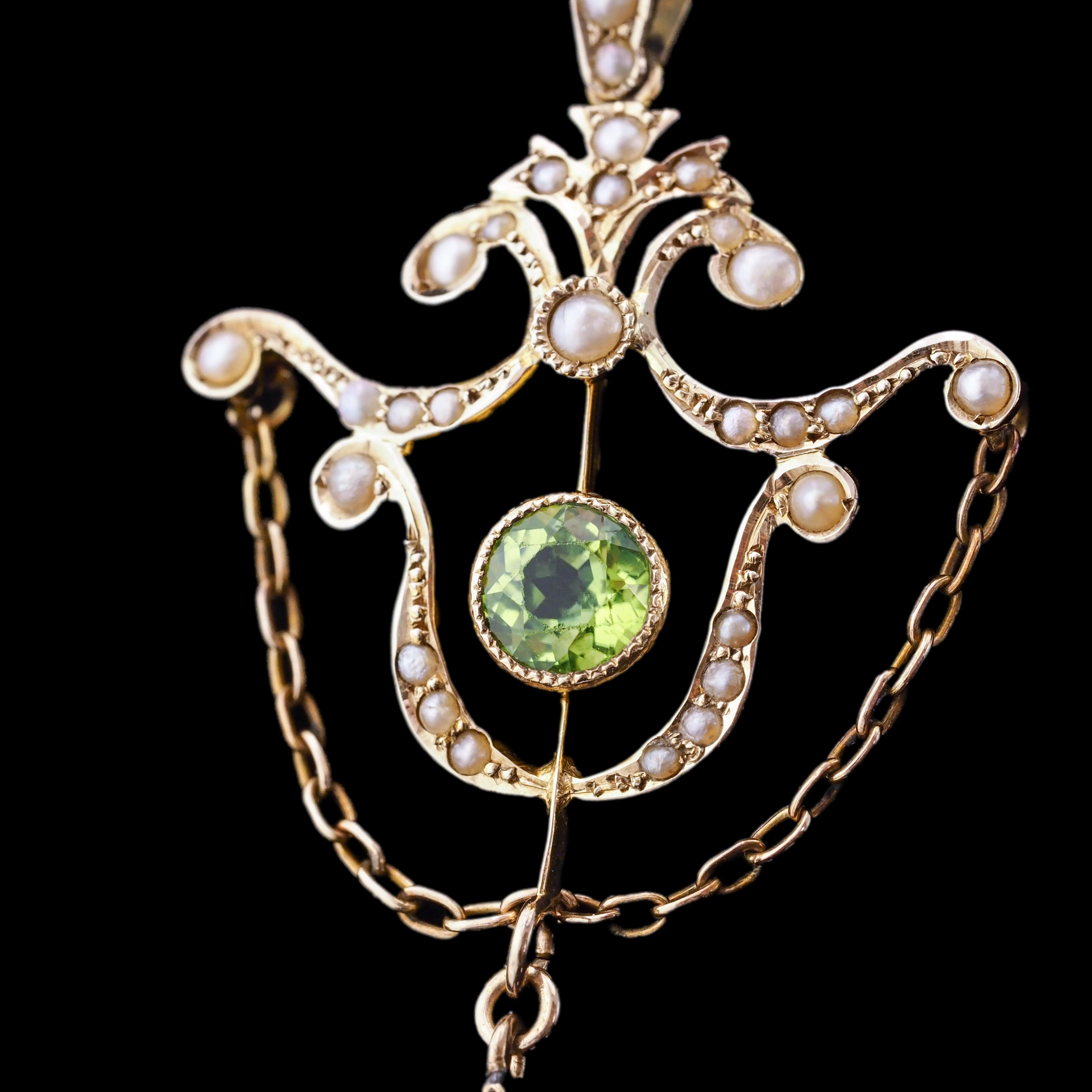Antique Edwardian Peridot & Seed Pearl Pendant Necklace 9K Gold - 1909 For Sale 2