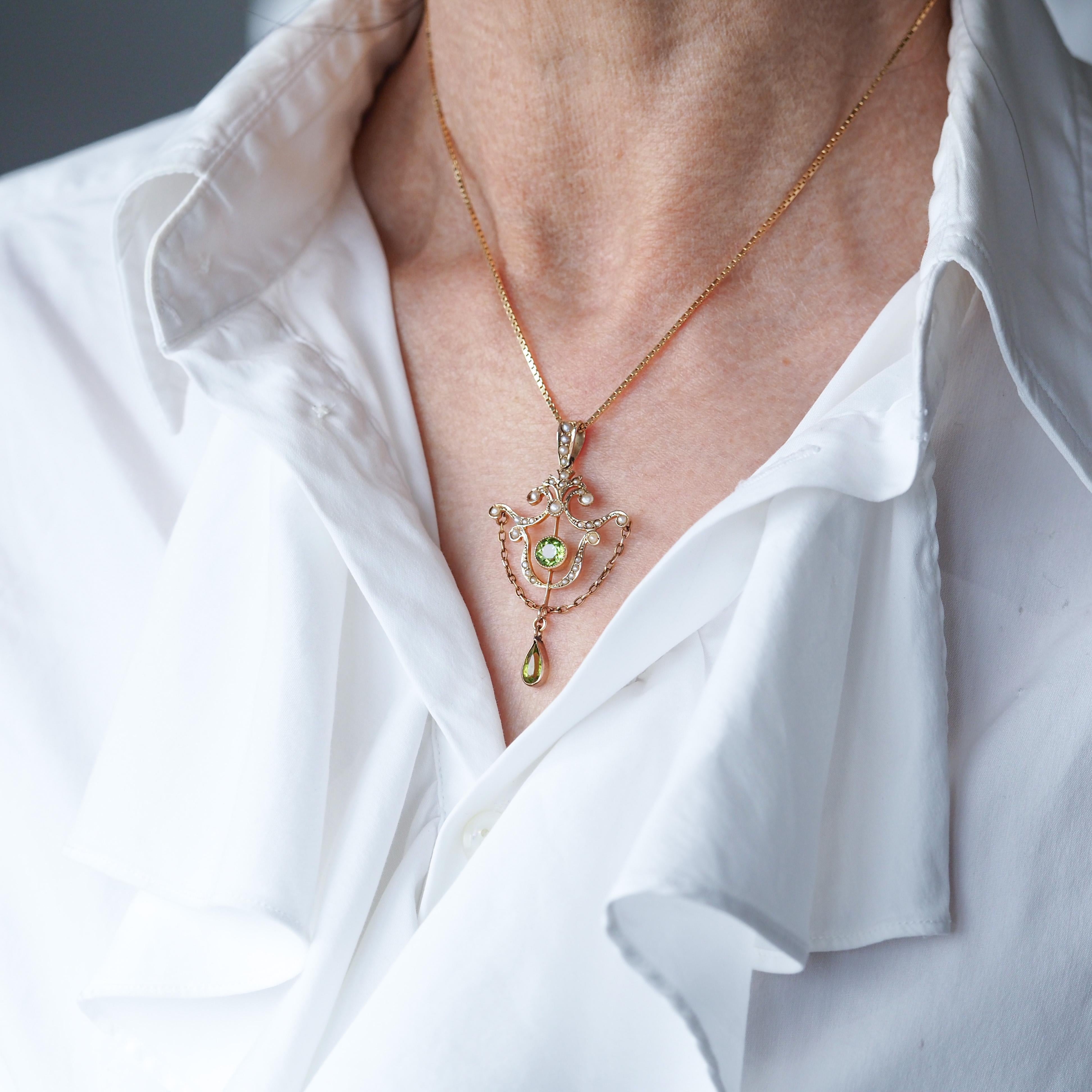 Antique Edwardian Peridot & Seed Pearl Pendant Necklace 9K Gold - 1909 For Sale 3