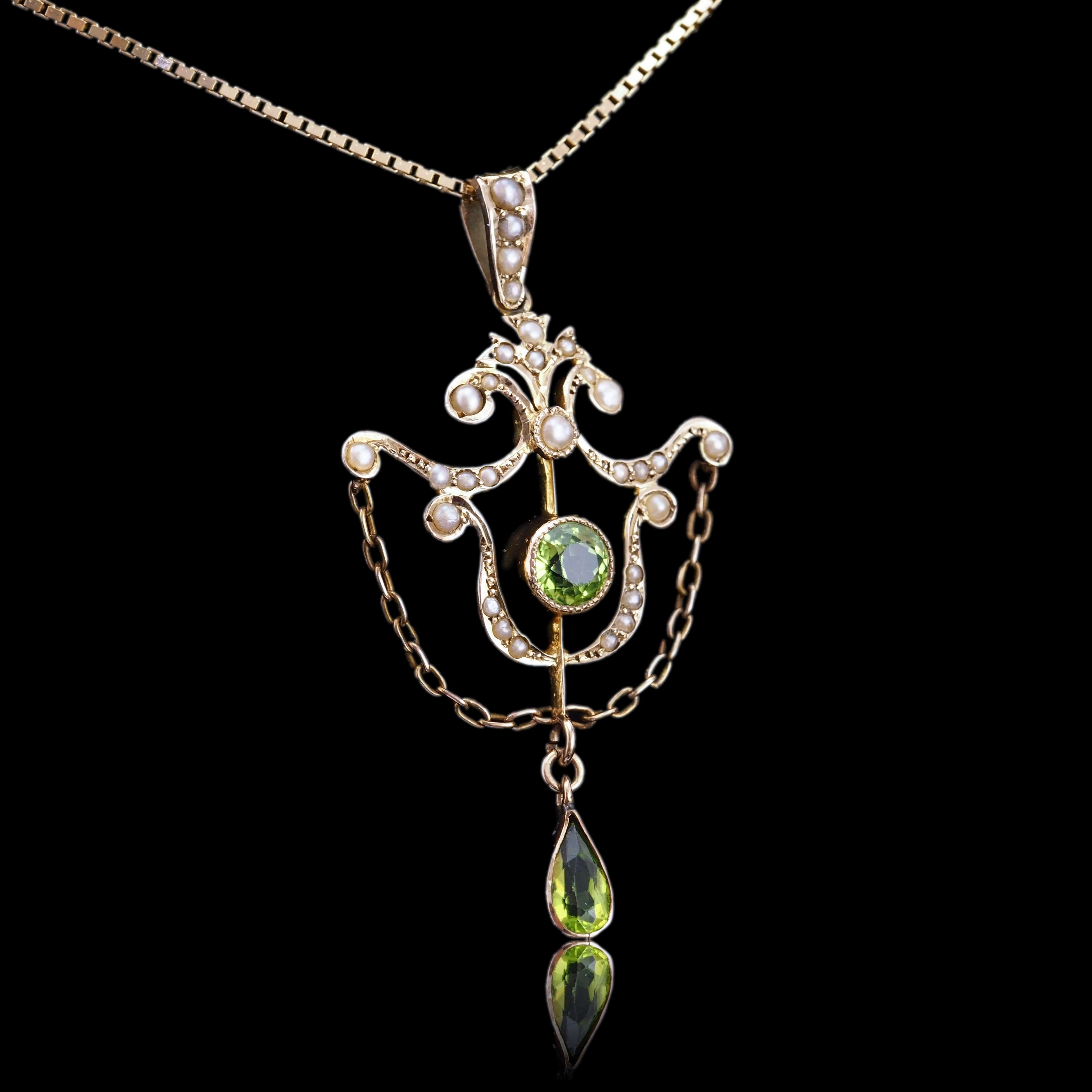 Antique Edwardian Peridot & Seed Pearl Pendant Necklace 9K Gold - 1909 For Sale 4