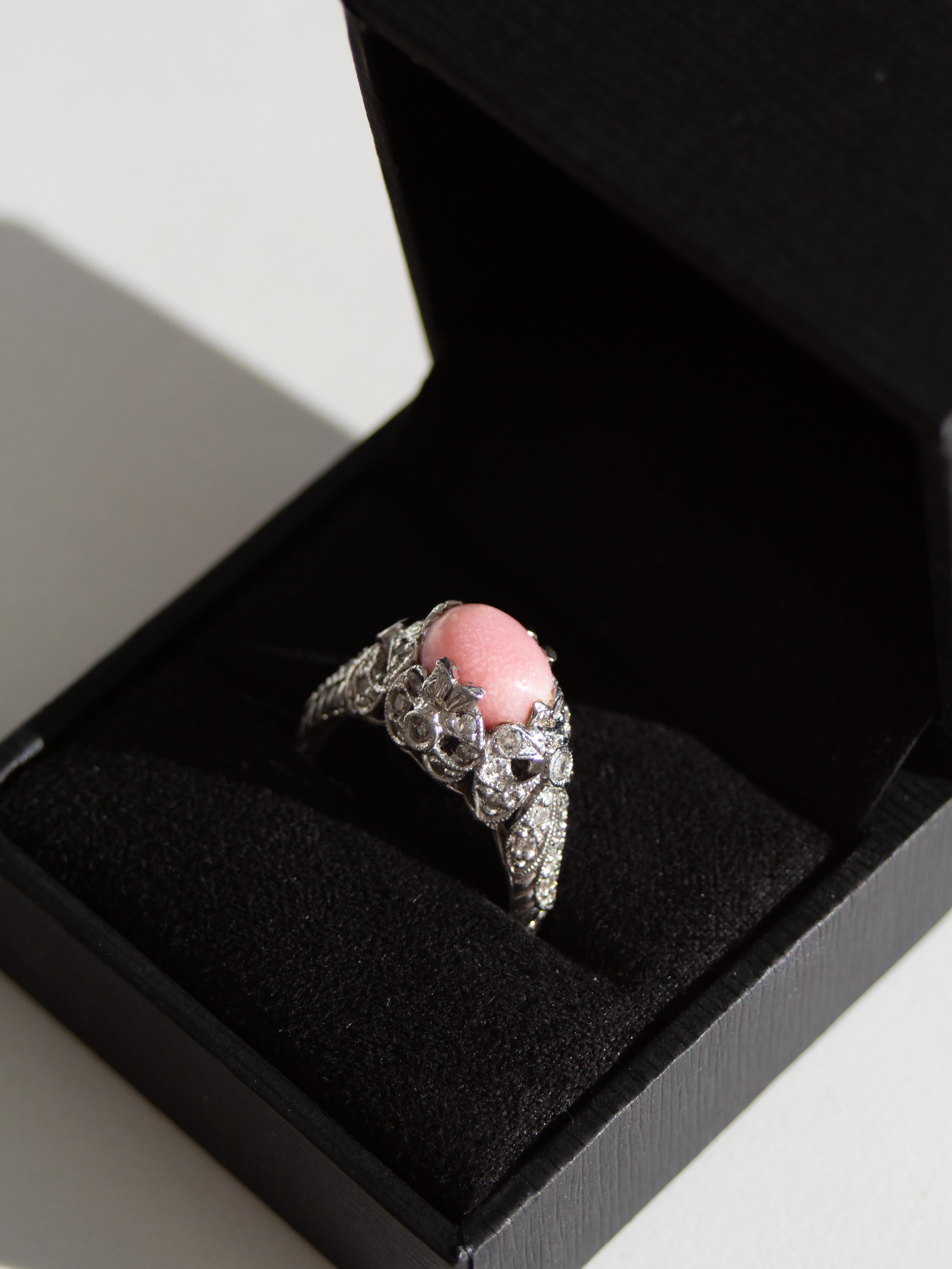 Antique Edwardian Pink Flame Conch Pearl Platinum PT900 Bow Diamond Ring 6.25 For Sale 1