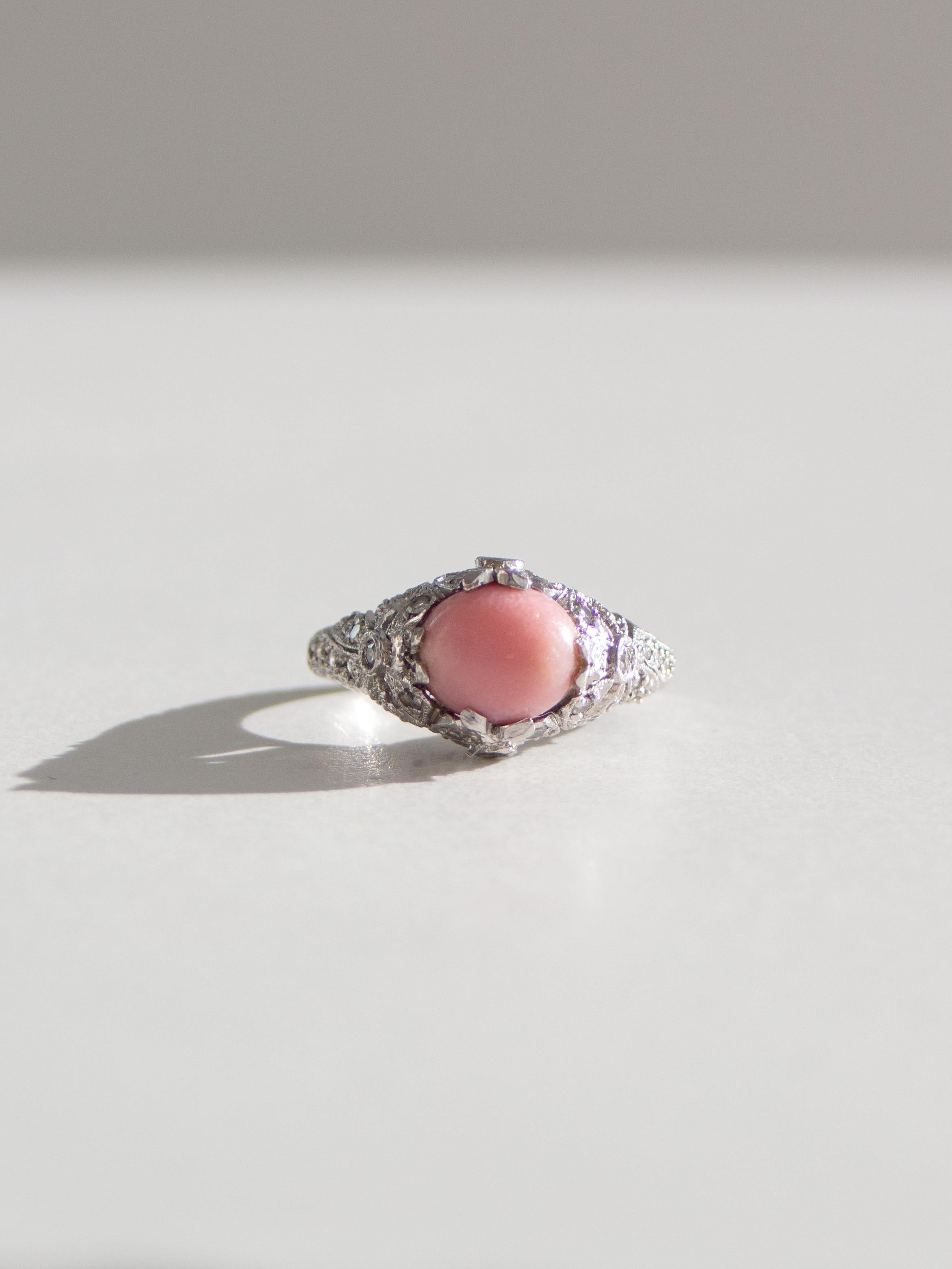 Antique Edwardian Pink Flame Conch Pearl Platinum PT900 Bow Diamond Ring 6.25 For Sale 2