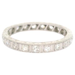 Anneau d'éternité édouardien ancien gravé en platine avec diamants anciens de 0,40 carat