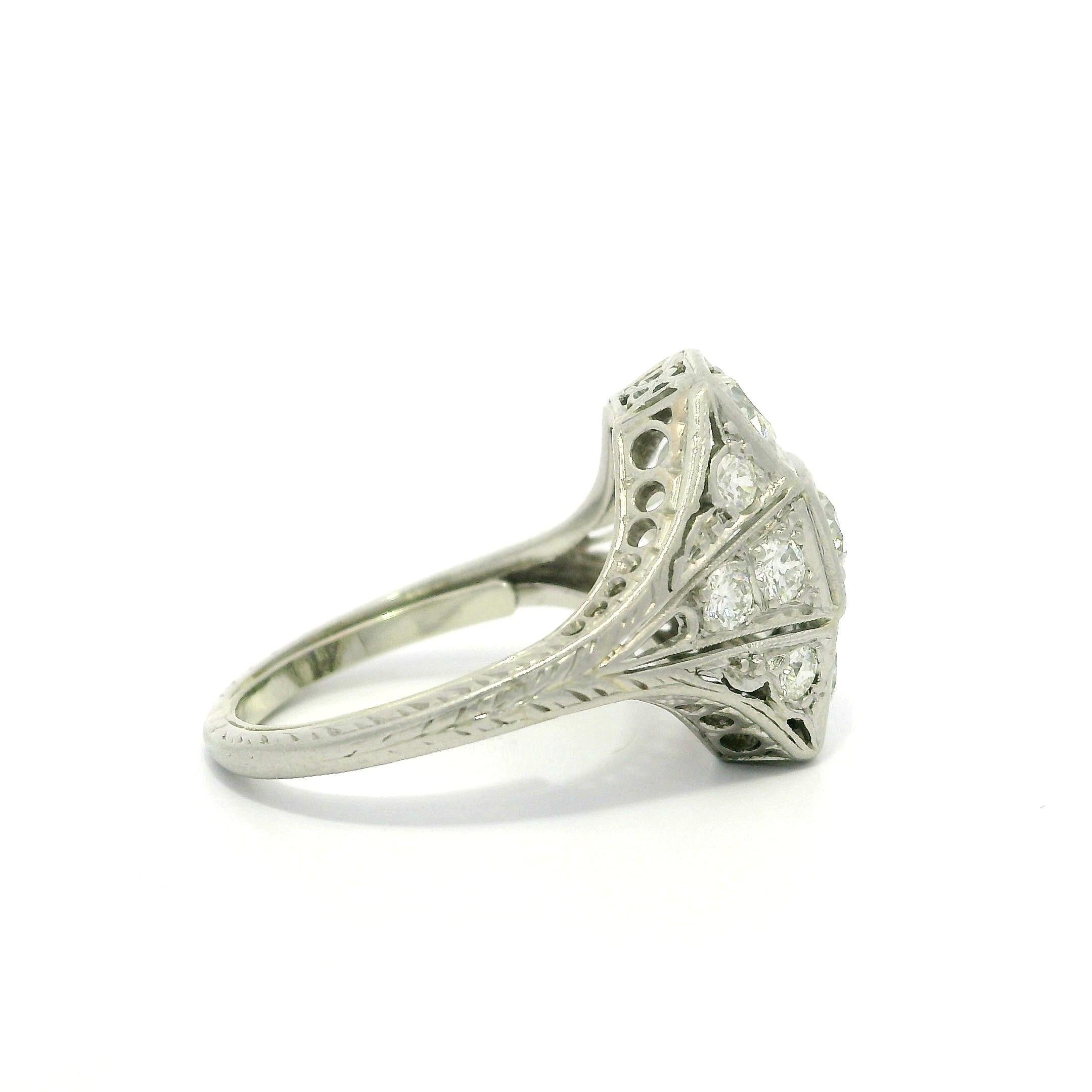 Antique Edwardian Platinum 0.76ctw Old Cut Diamond Stack Look Dinner Ring in vendita 3
