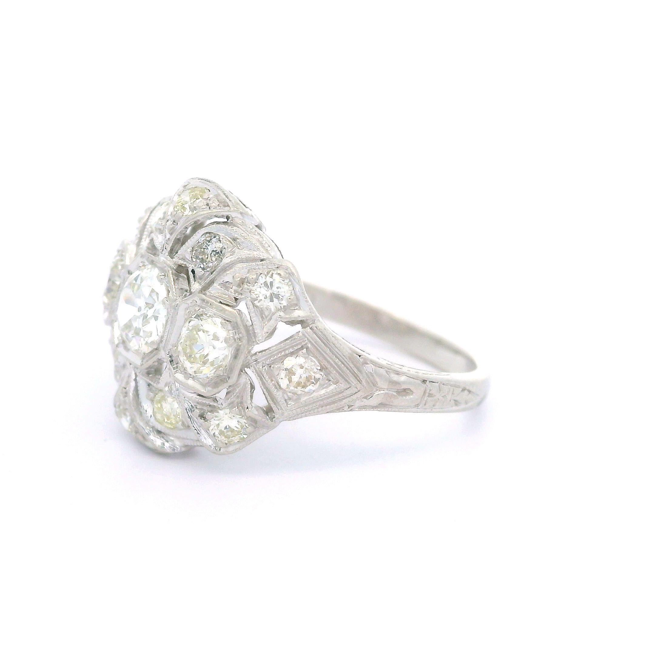 Bague édouardienne ancienne en platine 0,84 carat avec diamant taille simple, vieille Europe et ancienne en vente 3