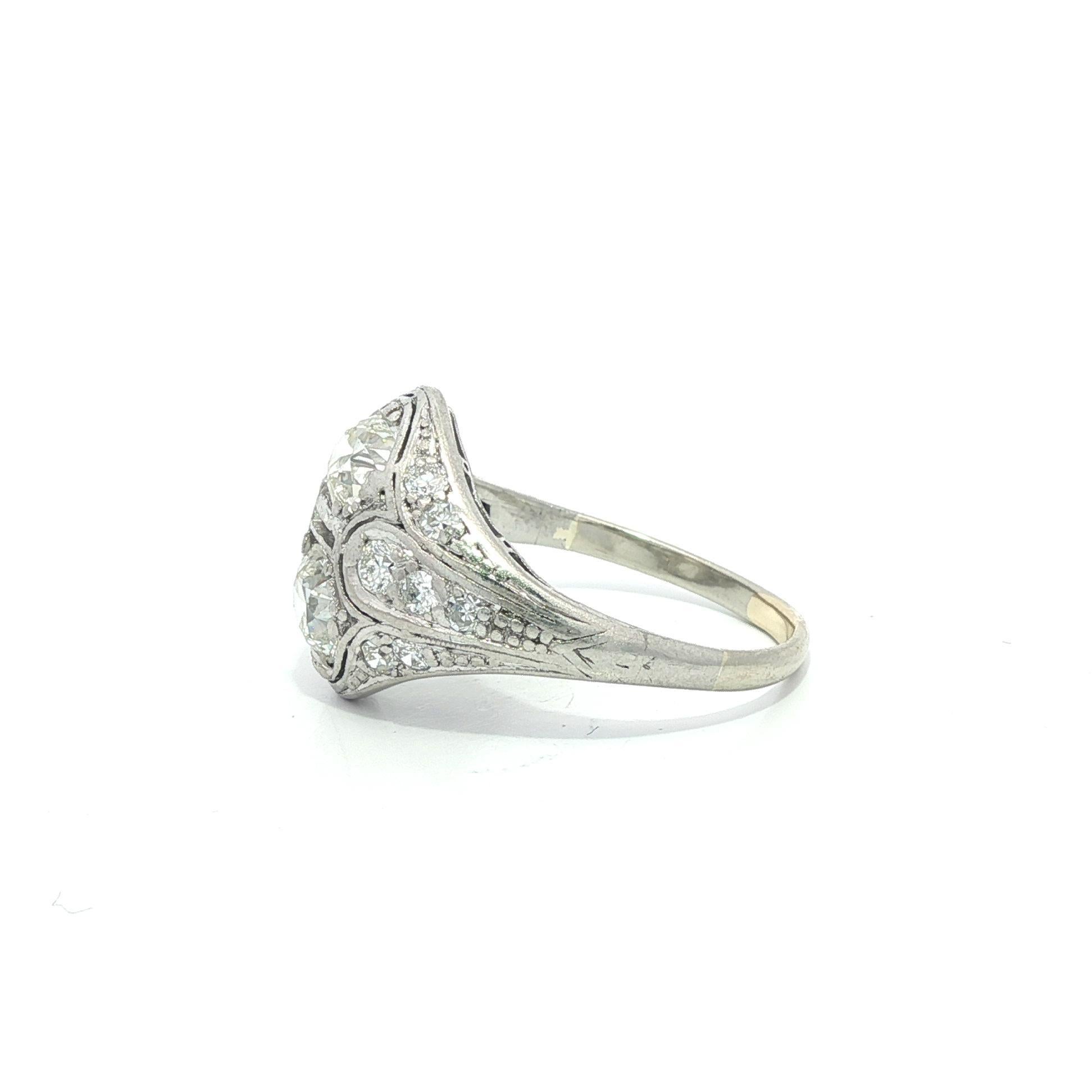 Bague ancienne de style édouardien en platine 1.25ctw Old Cut Dual Diamond Low Profile en vente 5