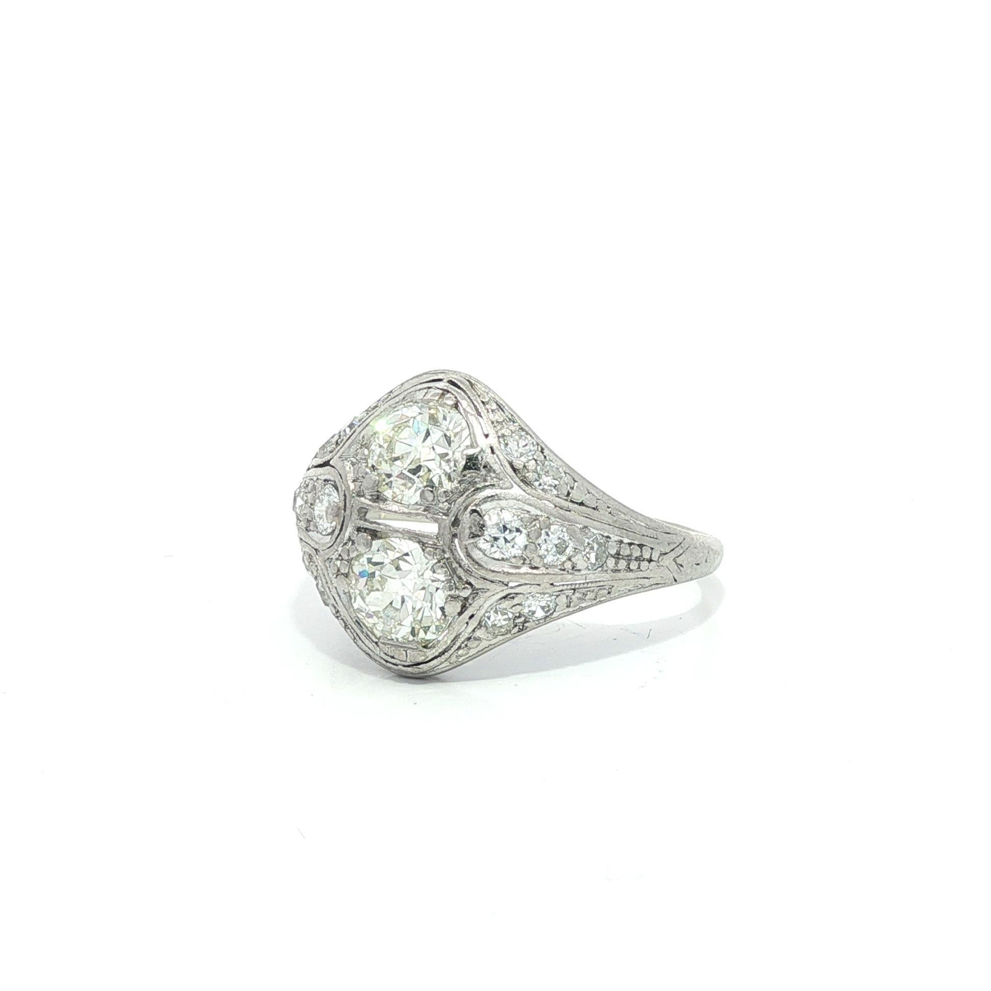 Bague ancienne de style édouardien en platine 1.25ctw Old Cut Dual Diamond Low Profile en vente 6