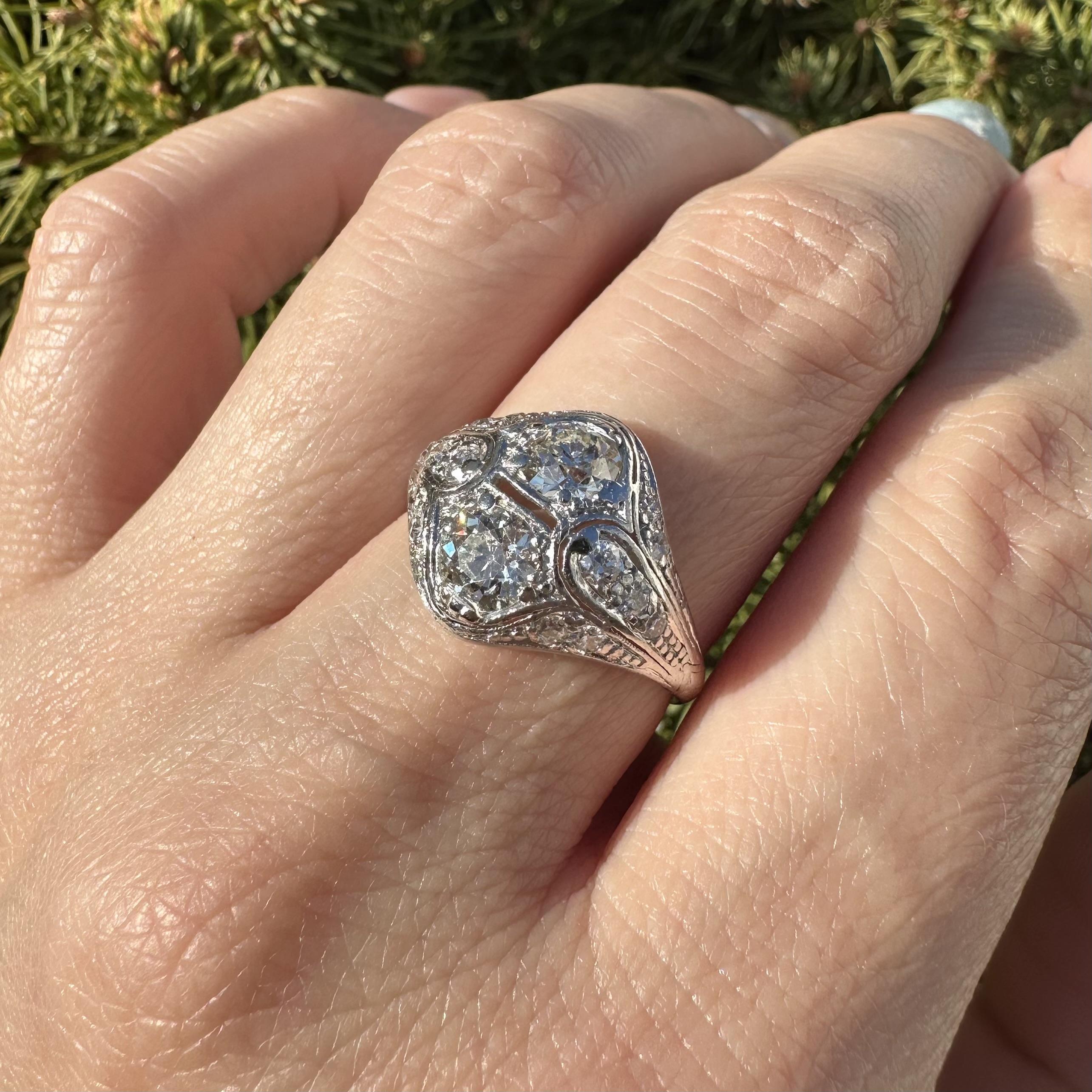 Bague ancienne de style édouardien en platine 1.25ctw Old Cut Dual Diamond Low Profile en vente 9