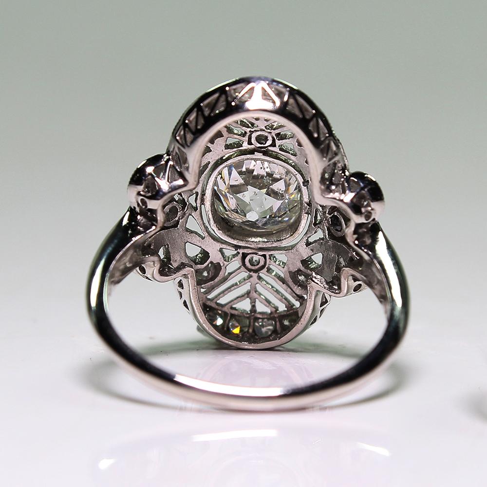 Antique Edwardian Platinum 1.57 Carat Diamond Ring In New Condition In Miami, FL