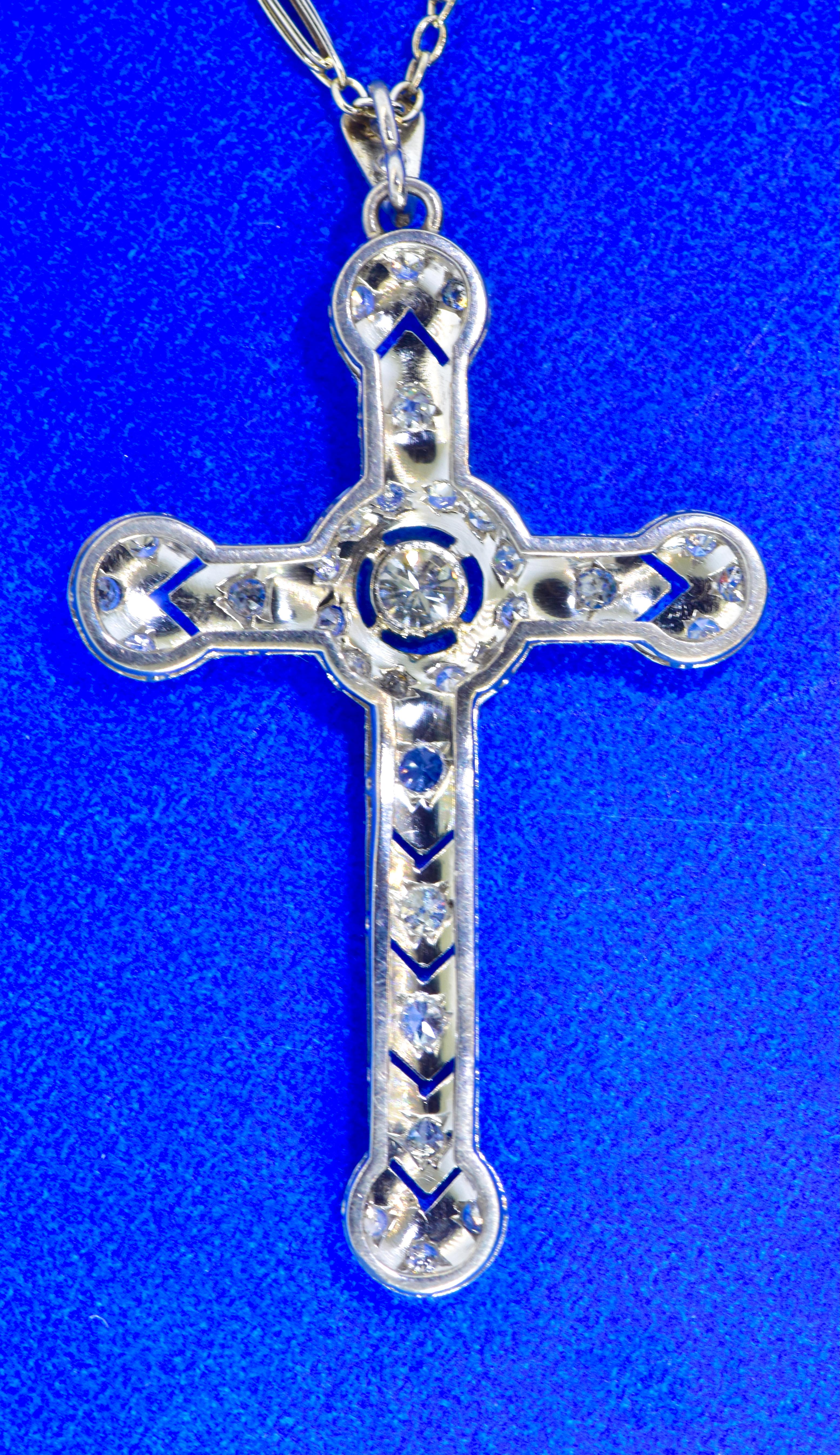 Antique Edwardian Platinum and Diamond Cross, circa 1910 1