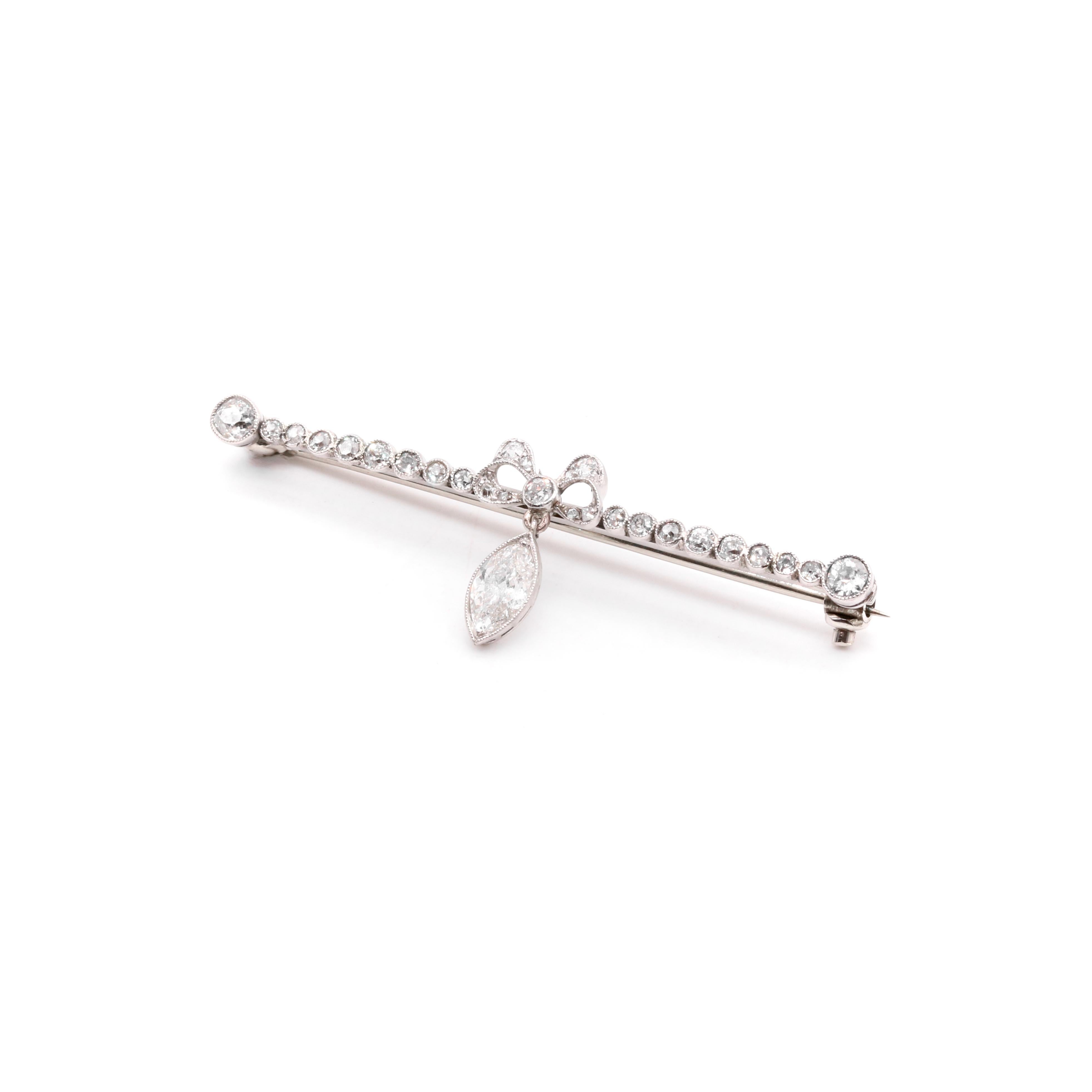 Antique Edwardian Platinum and White Gold 1.18ctw Marquise Diamond Bow Brooch For Sale 1
