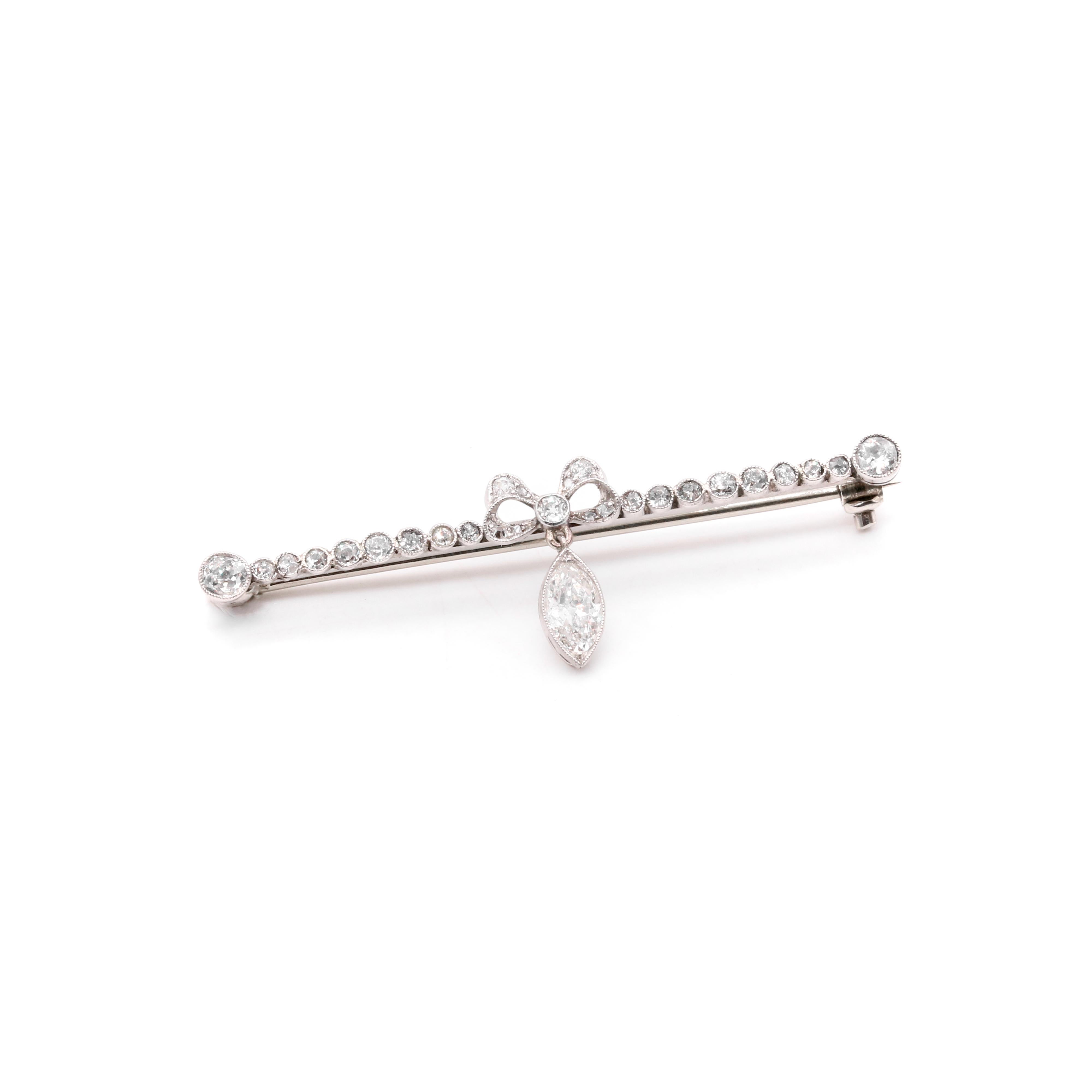 Antique Edwardian Platinum and White Gold 1.18ctw Marquise Diamond Bow Brooch For Sale 3
