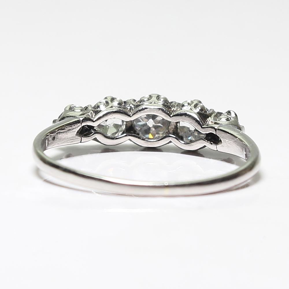 Antique Edwardian Platinum Diamond Ring In Excellent Condition In Miami, FL