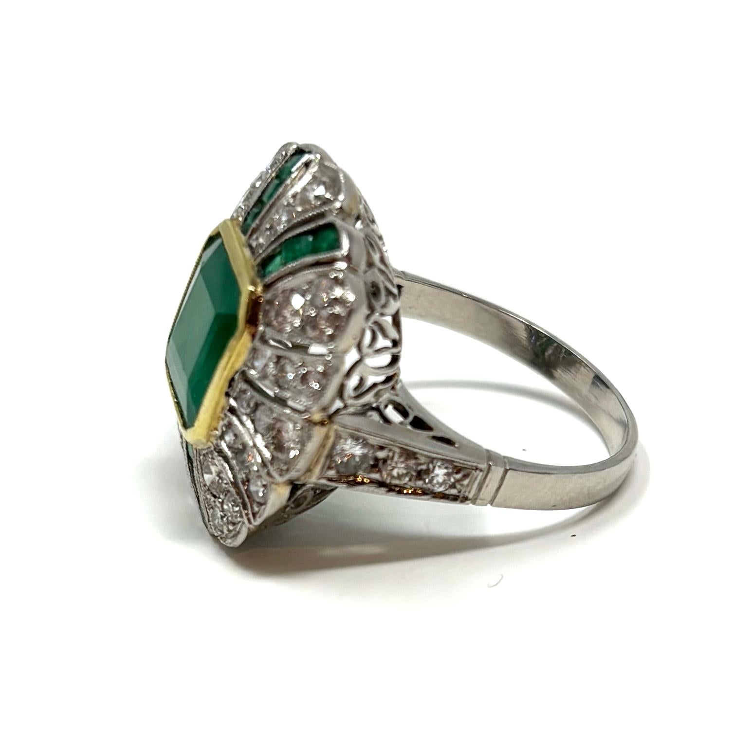 Antique Edwardian Platinum Emerald and Diamond Ring In Good Condition For Sale In New Orleans, LA